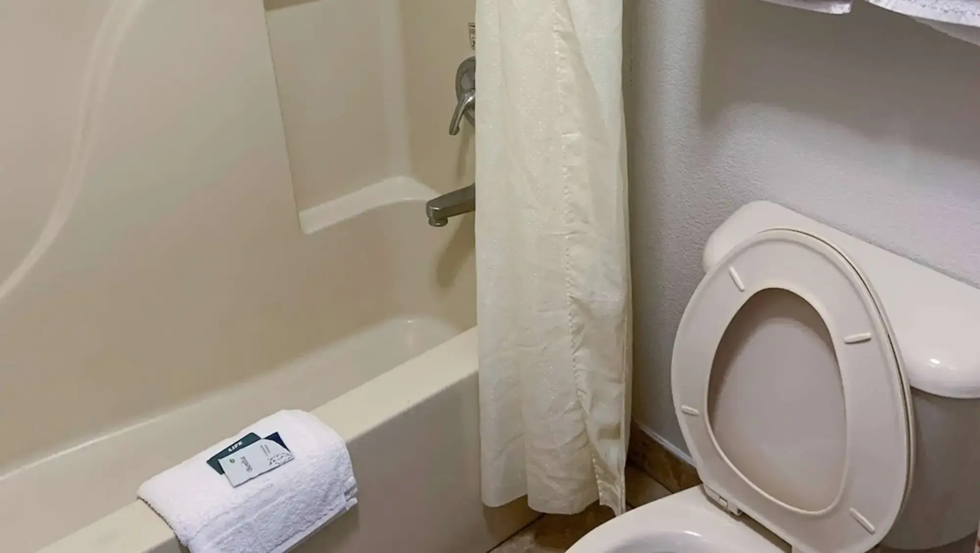 Luxury Inn & Suites Forrest City