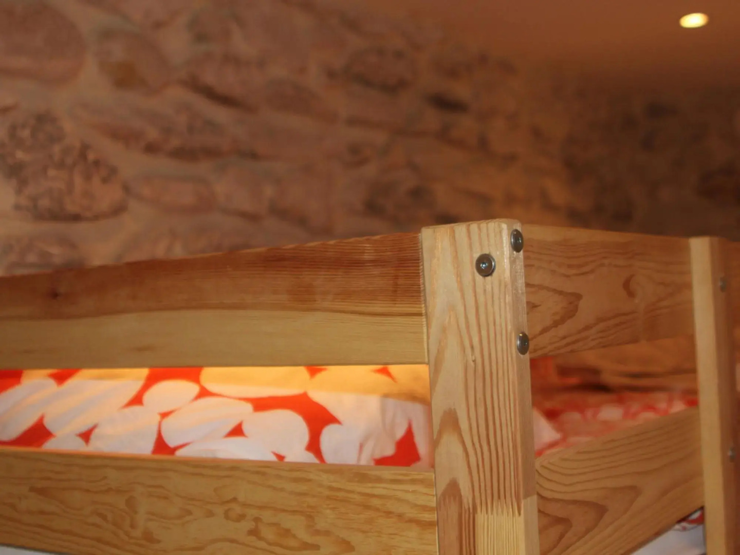 Lovely Country Cottage in Valreas with Swimming Pool