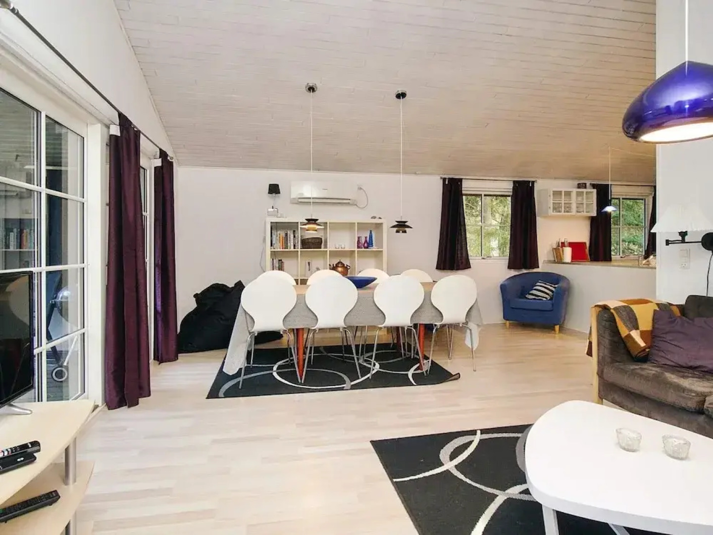 Idyllic Holiday Home in Store Fuglede near Forest