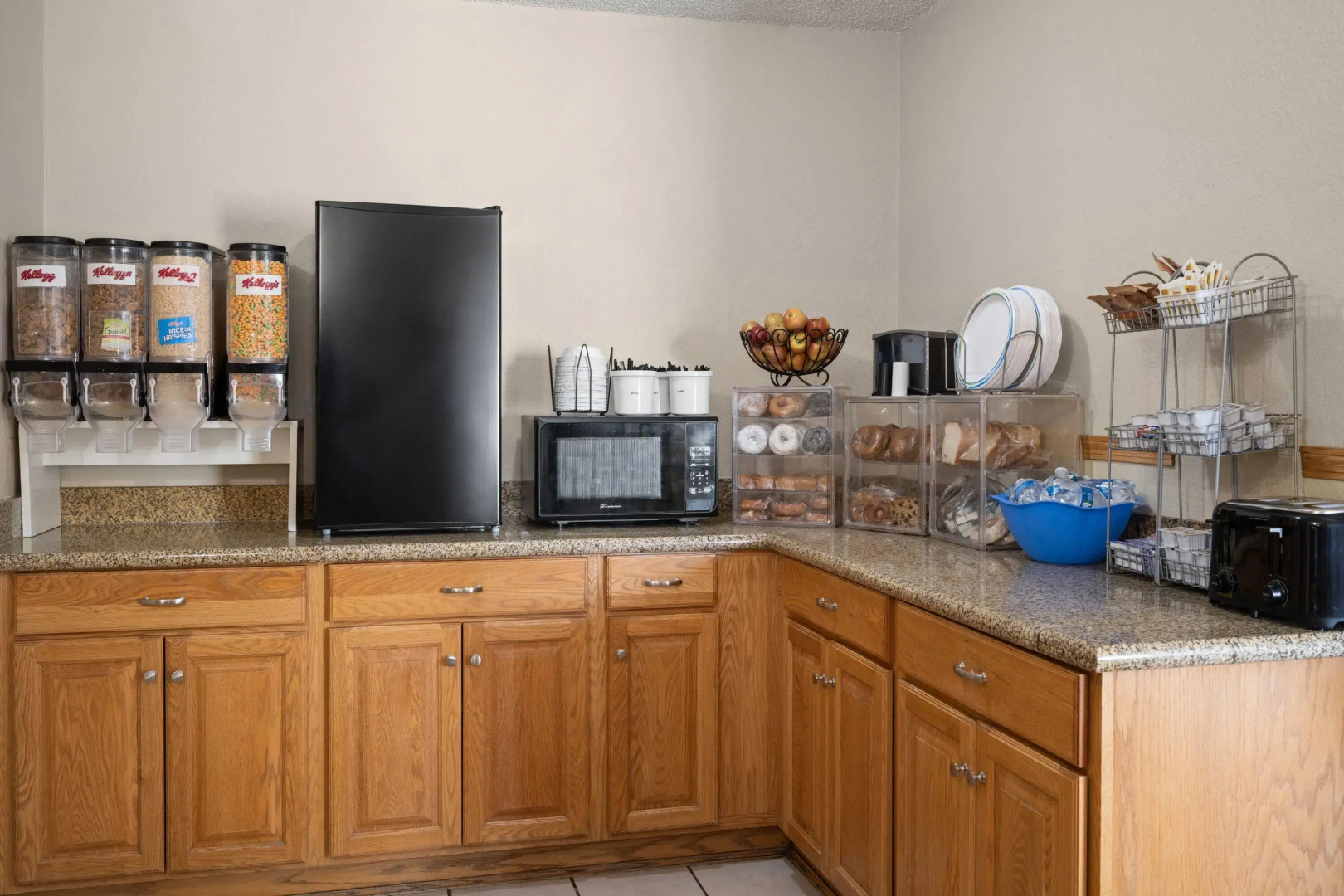 Super 8 by Wyndham Lewistown