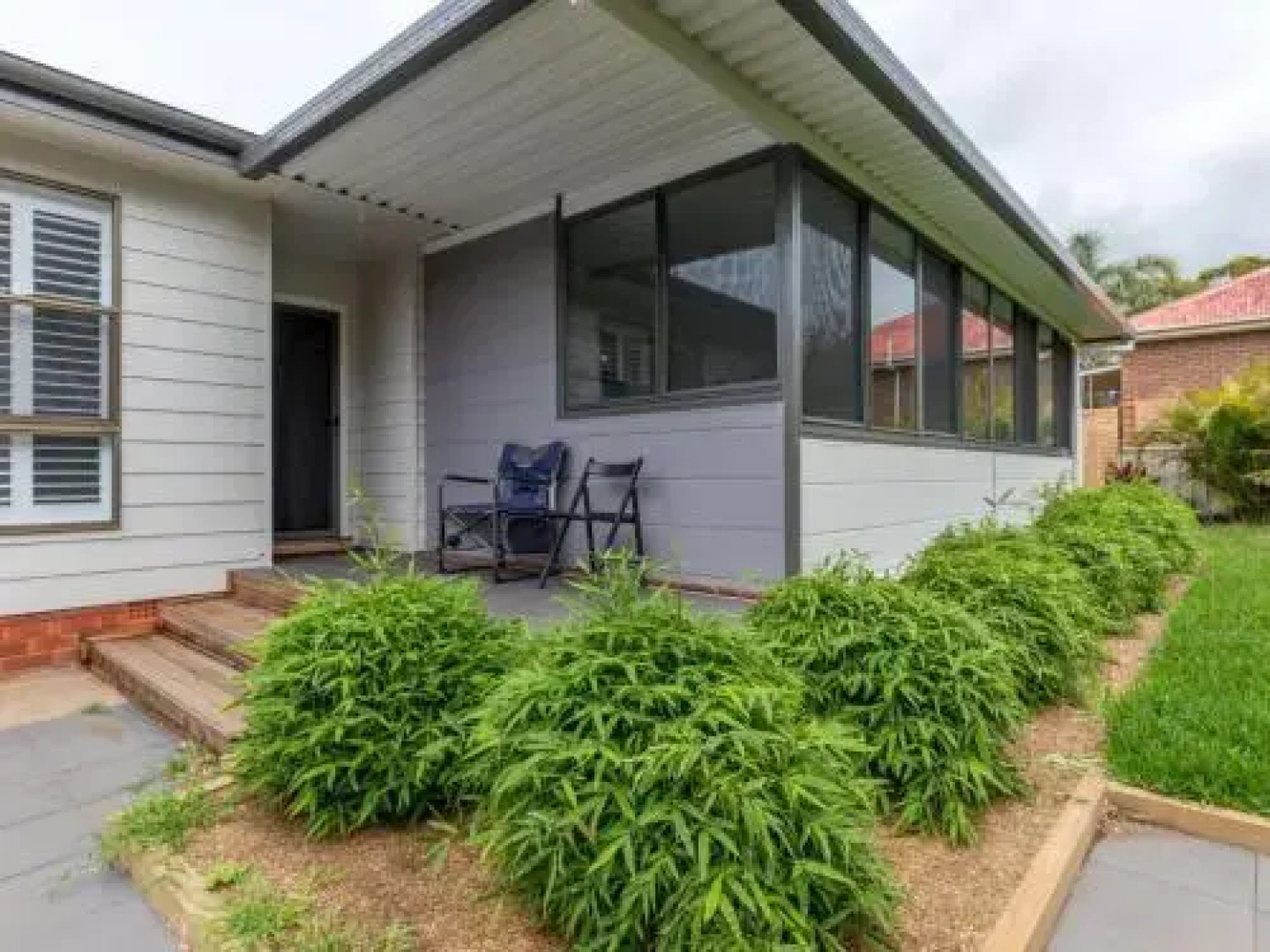 THE PACIFIC Werri Beach Gerringong 4pm check out Sunday