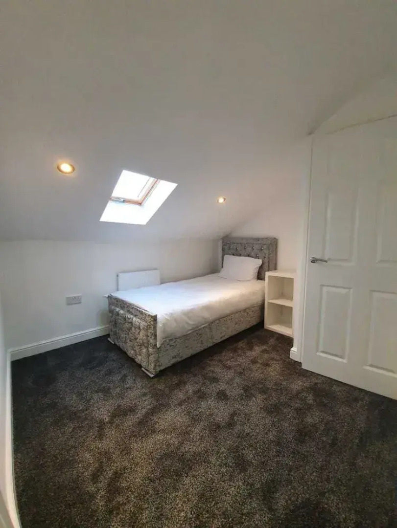 Fantastic New Room-4