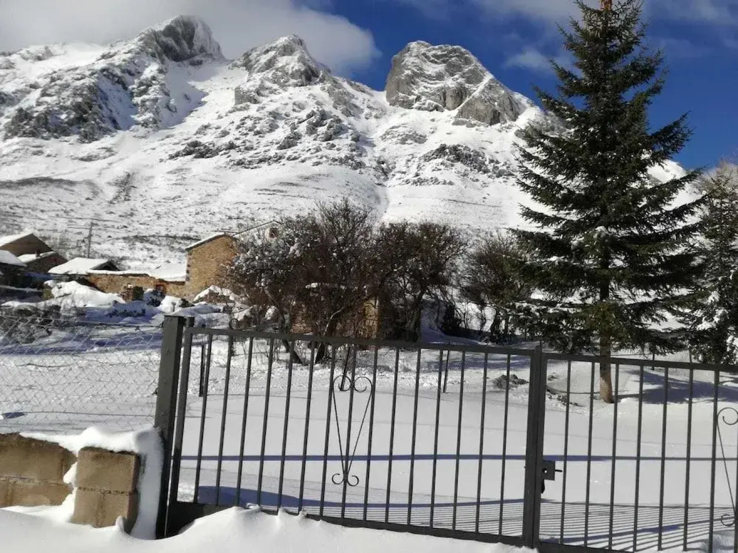 Hostal Mesón González