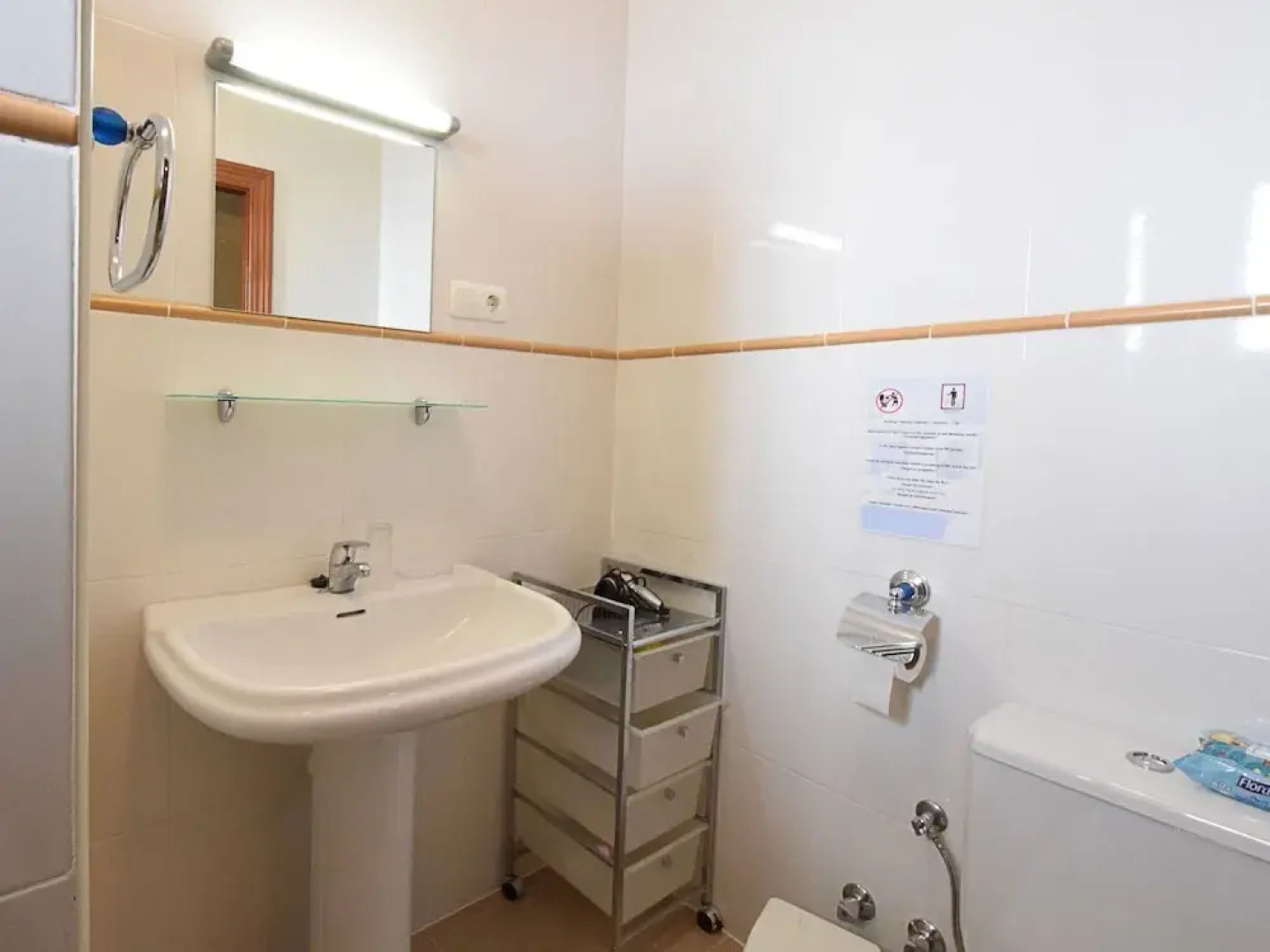 Luxurious Villa in Arenas with Swimming Pool