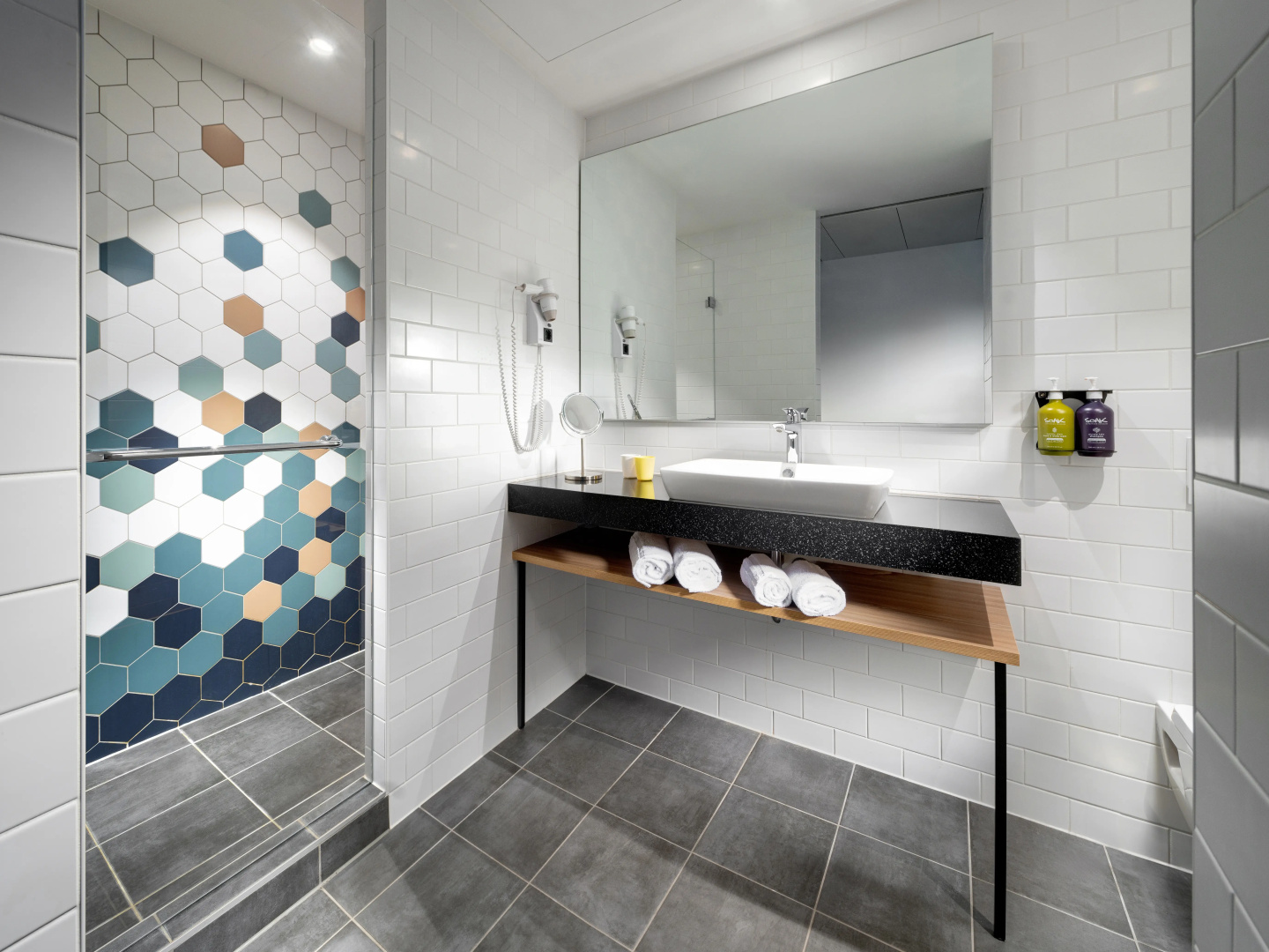 Clarion Hotel Vienna South