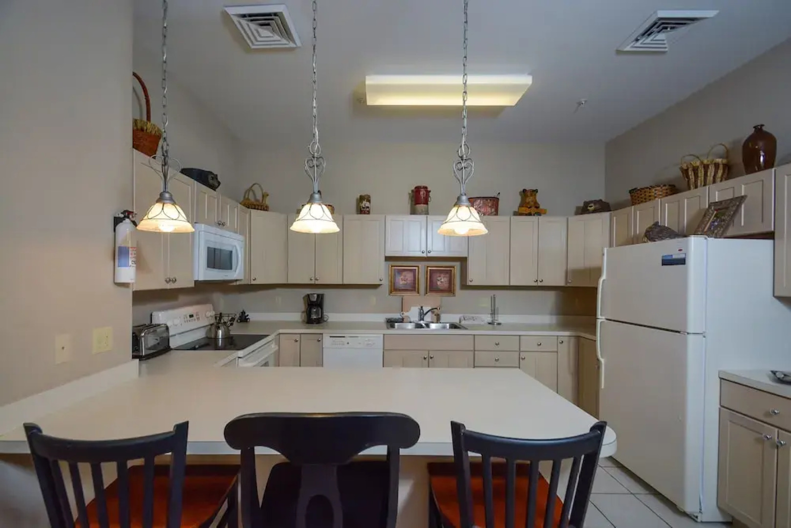 Four Seasons 4 Bedroom Apartment