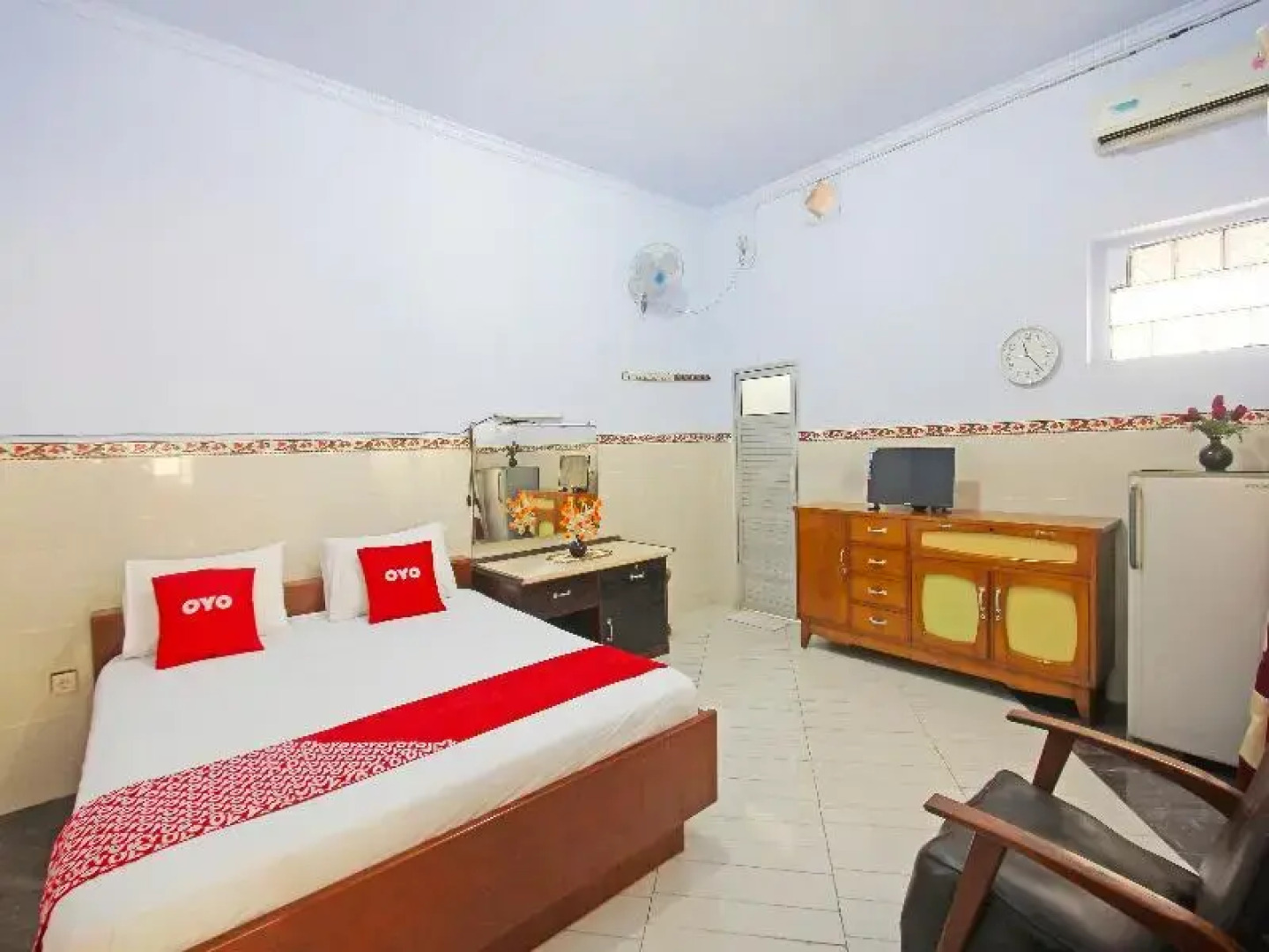 Oyo 91516 Wisata Hotel