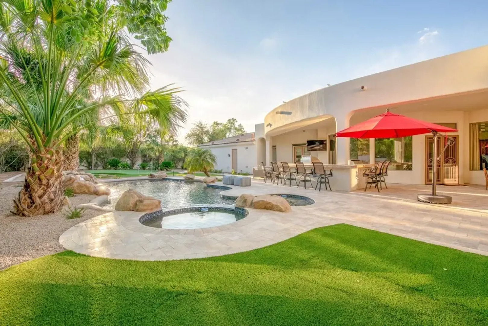 7832 North El Arroyo Road House 5 Bedrooms 5.5 Bathrooms Home