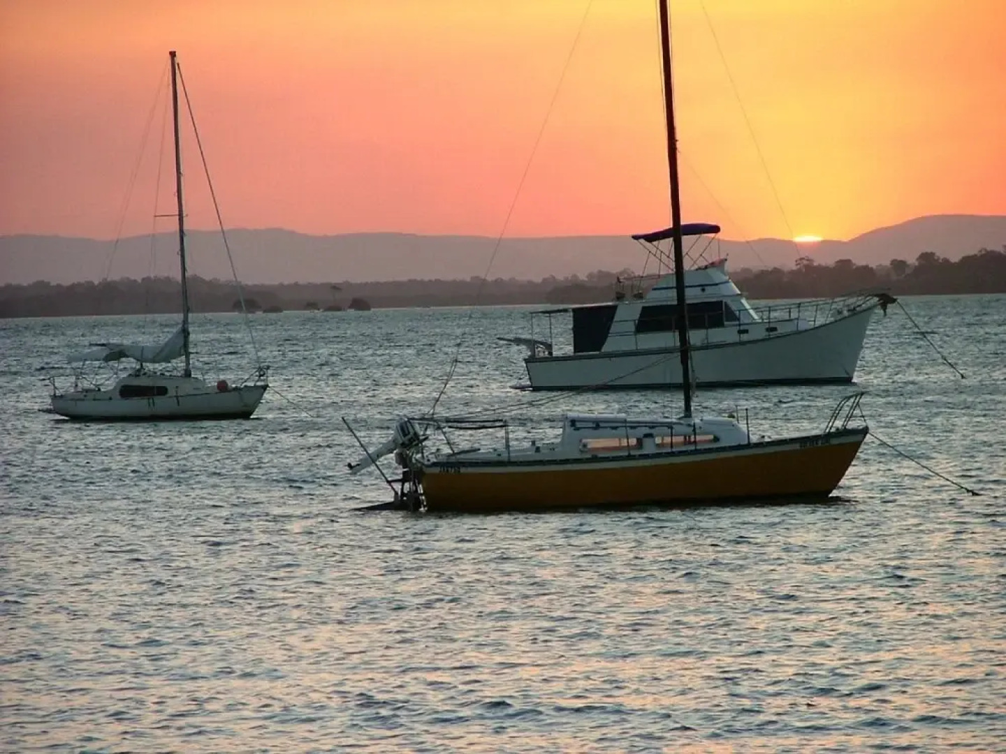 Sunsets from your front patio - Sylvan Beach Esp, Bellara