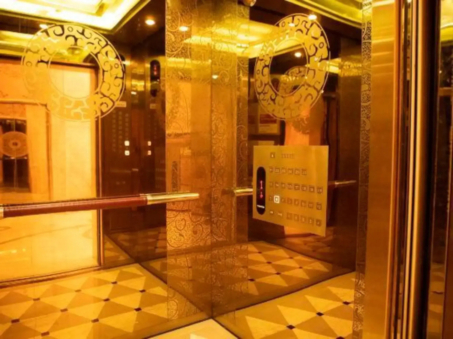 Plum Garden International Hotel