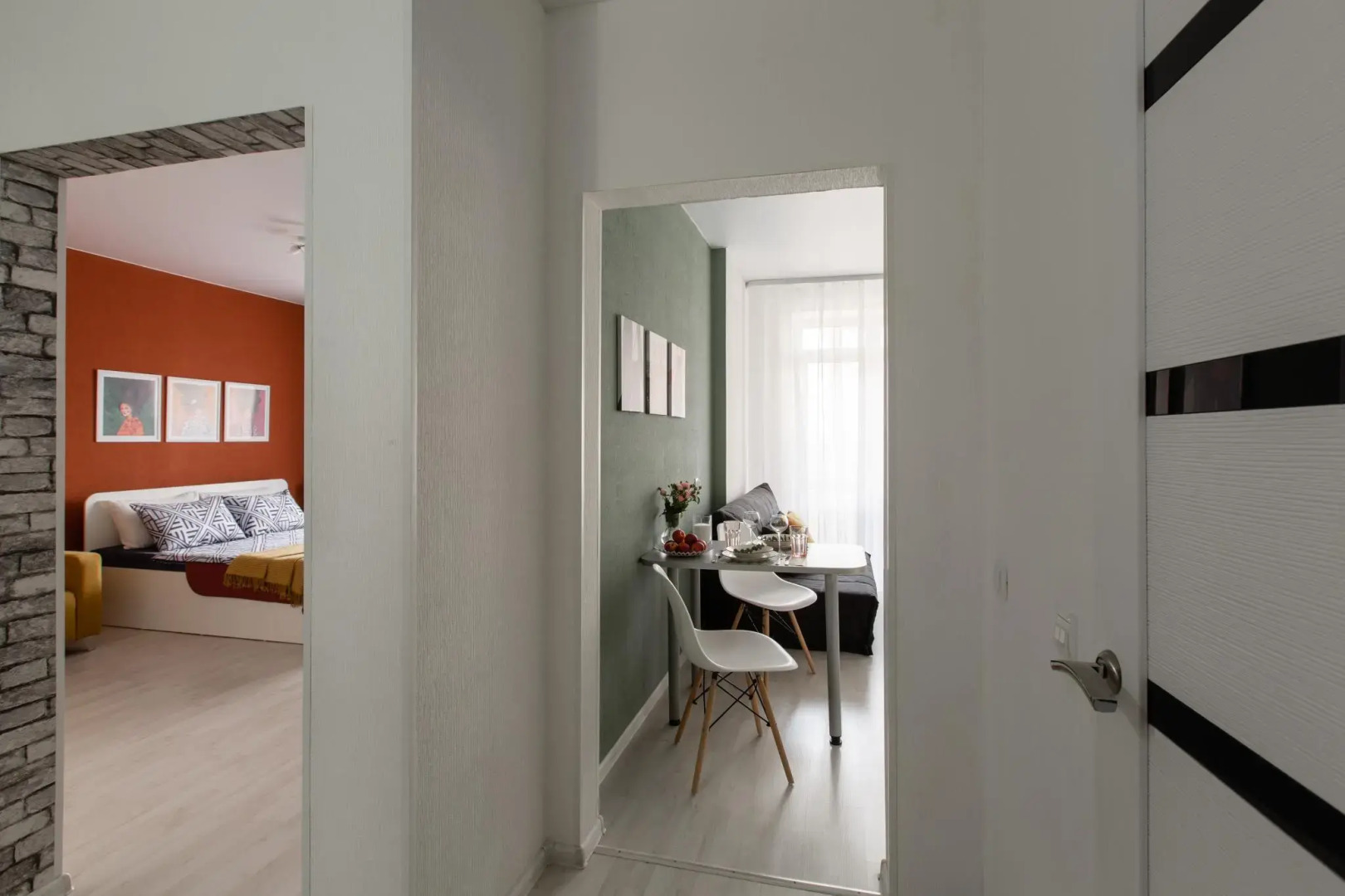 4 Ugla (Четыре угла) на Максима Горького 161