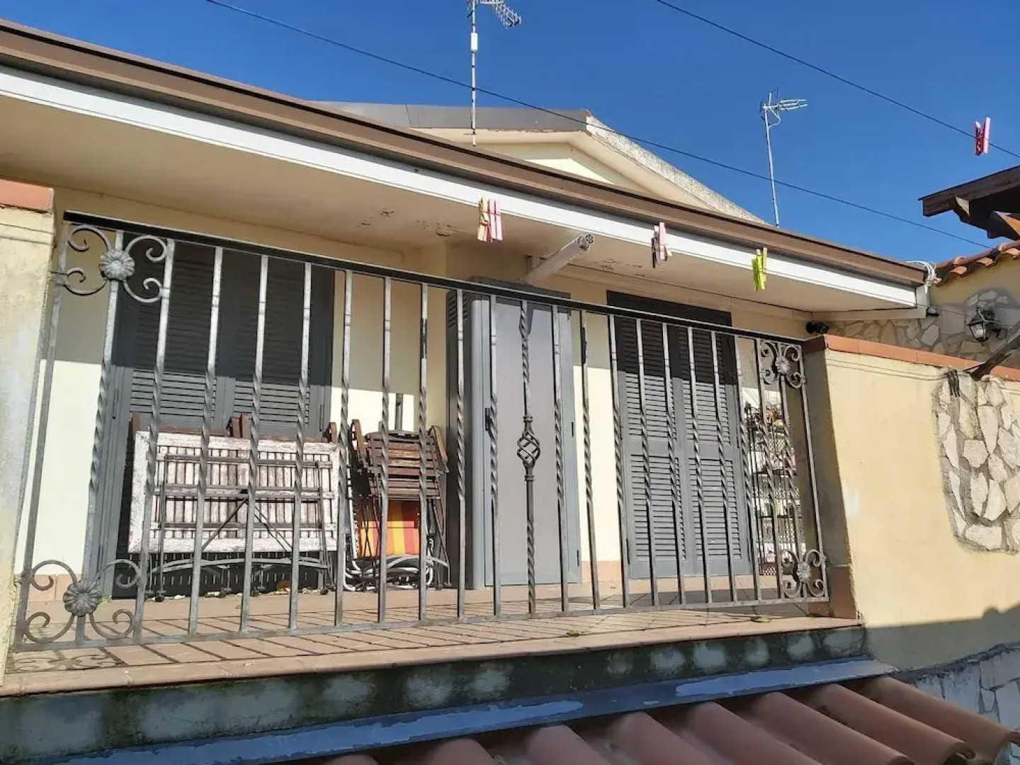 Lavish Holiday Home in Napoli With Swimming Pool