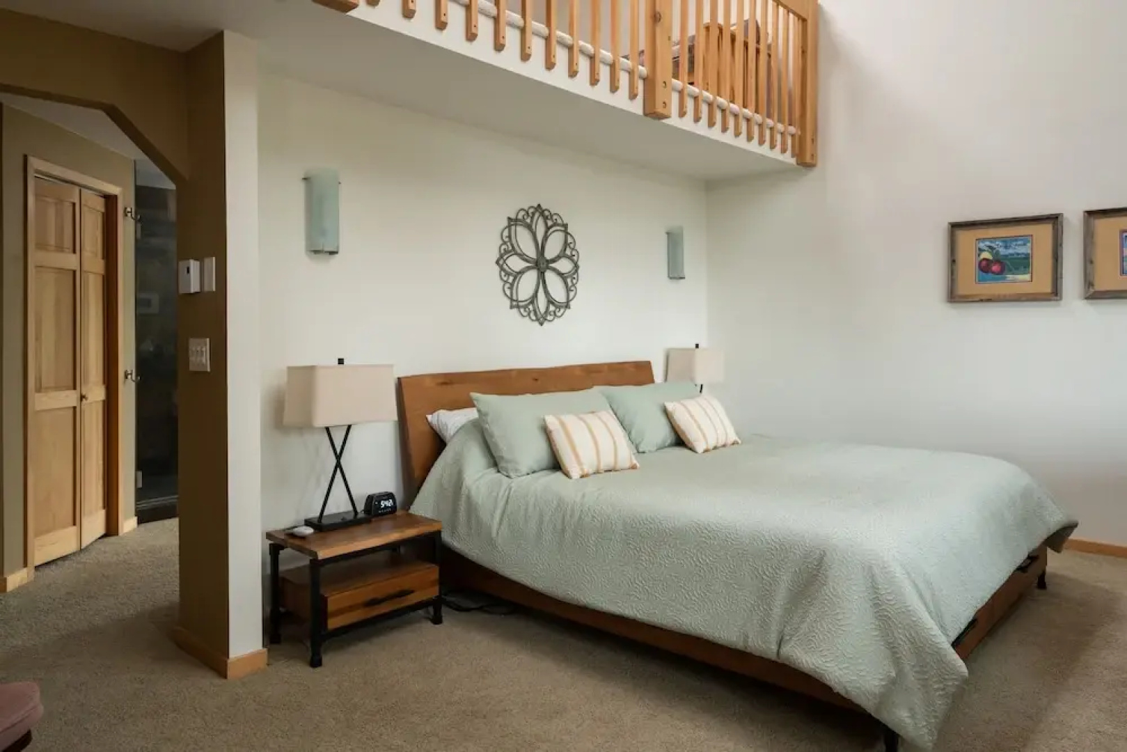 Lookout Lodge In Wondervu 4 Bedroom Home by RedAwning
