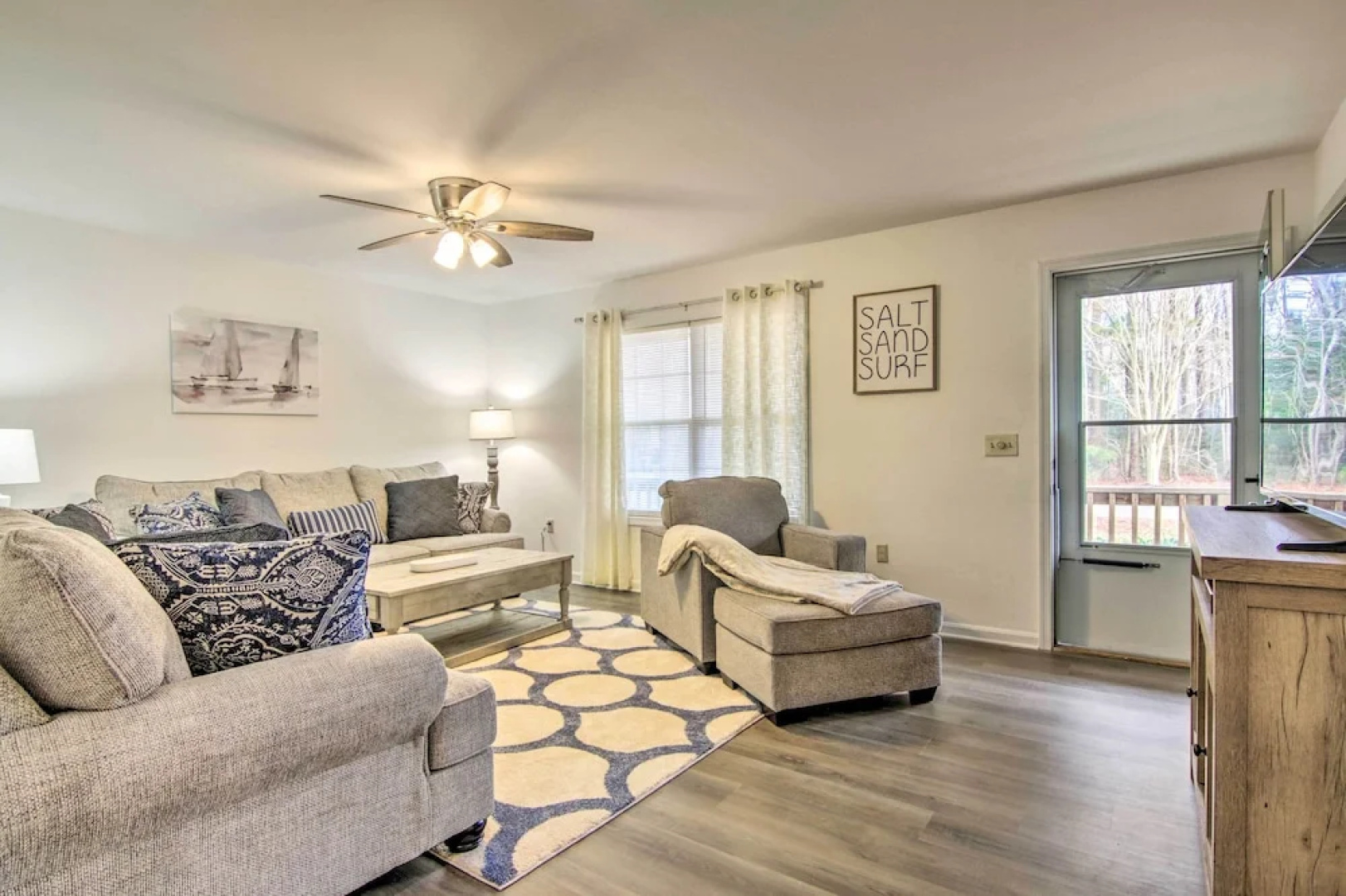 Pool Access + Fire Pit: Ocean Pines Retreat!