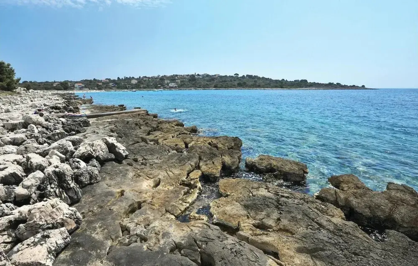 Beautiful Home in Drvenik Mali With Wifi and 4 Bedrooms