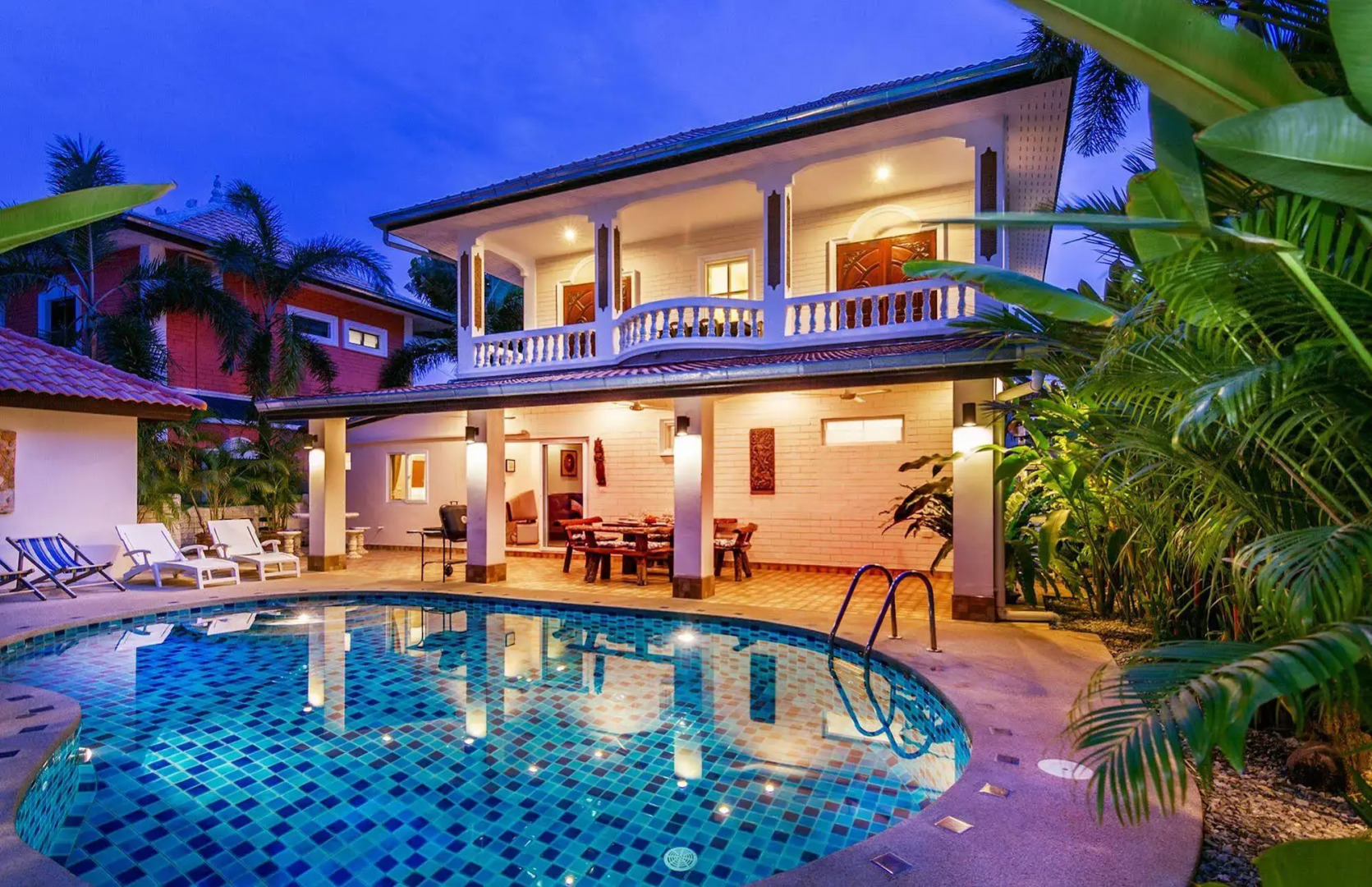 Villa Waree 5 minutes from City and Beach