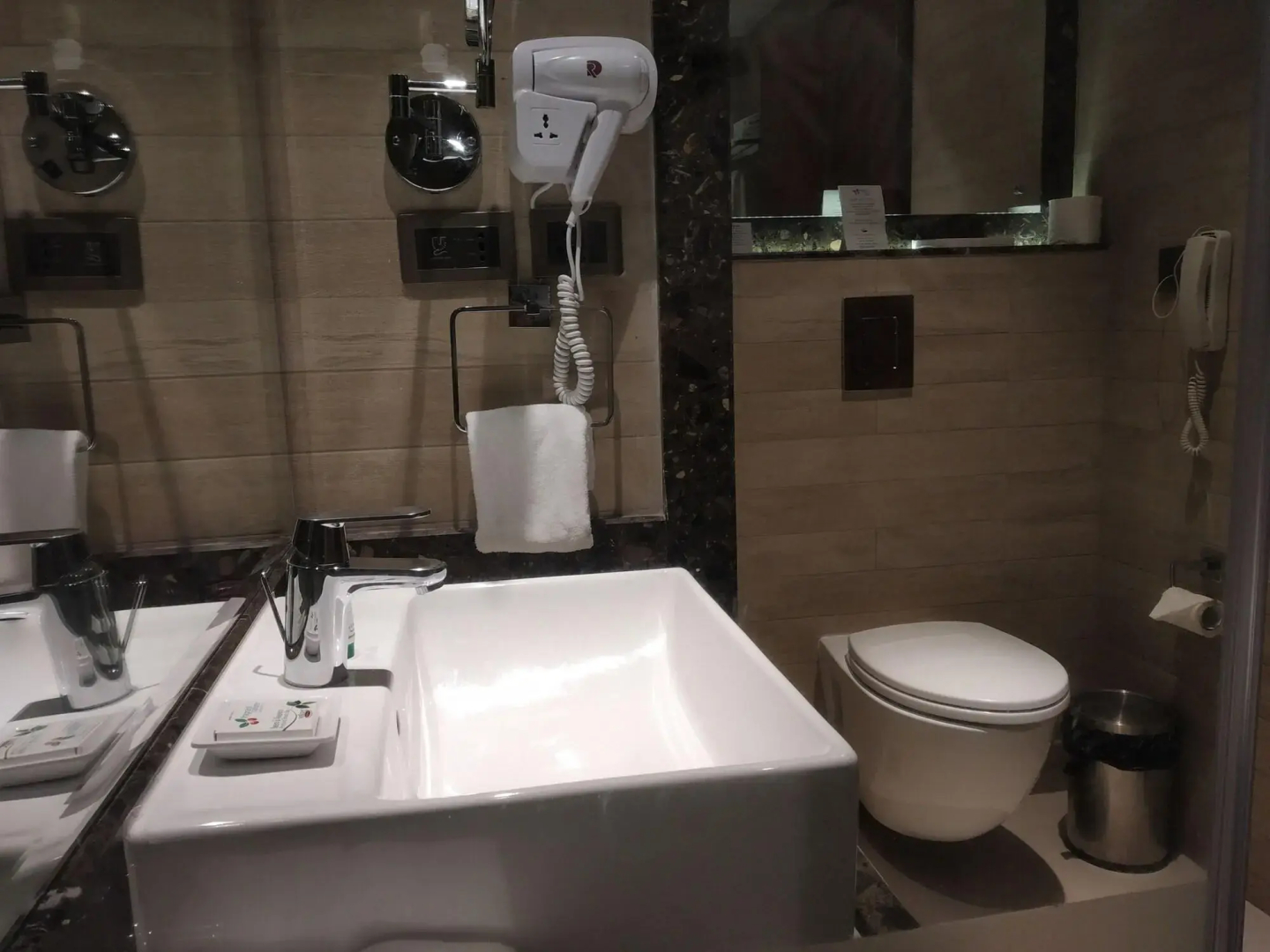 Fragrant Nature Munnar - A Classified Hotel