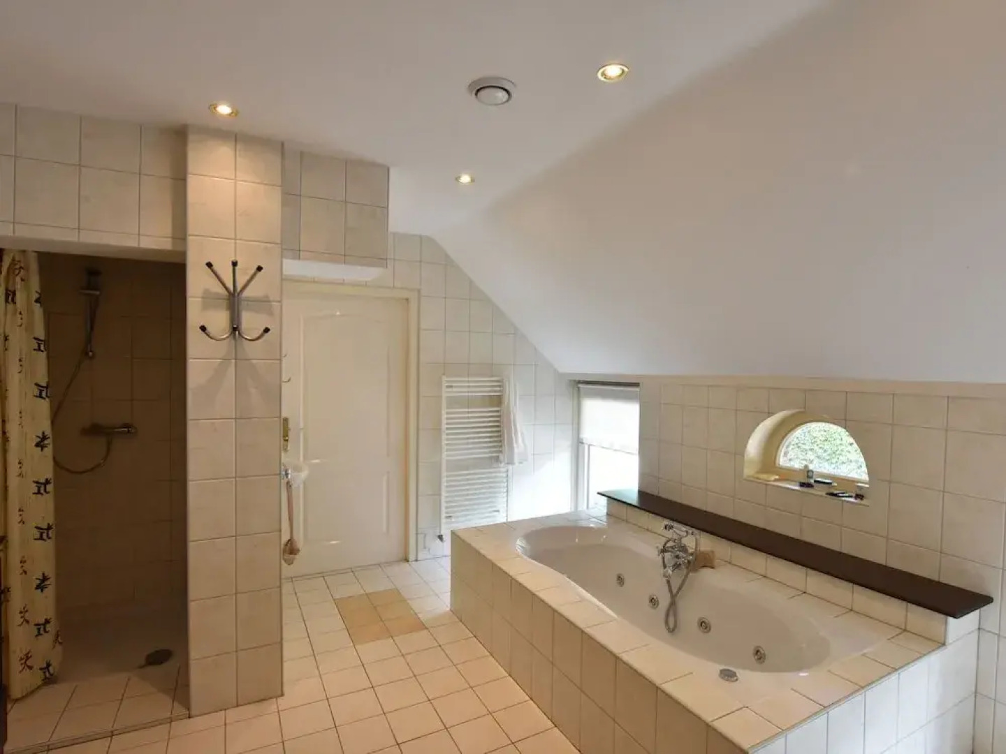 Holiday Home in a Beautiful Nature Reserve in Ruinerwold, for 2 People