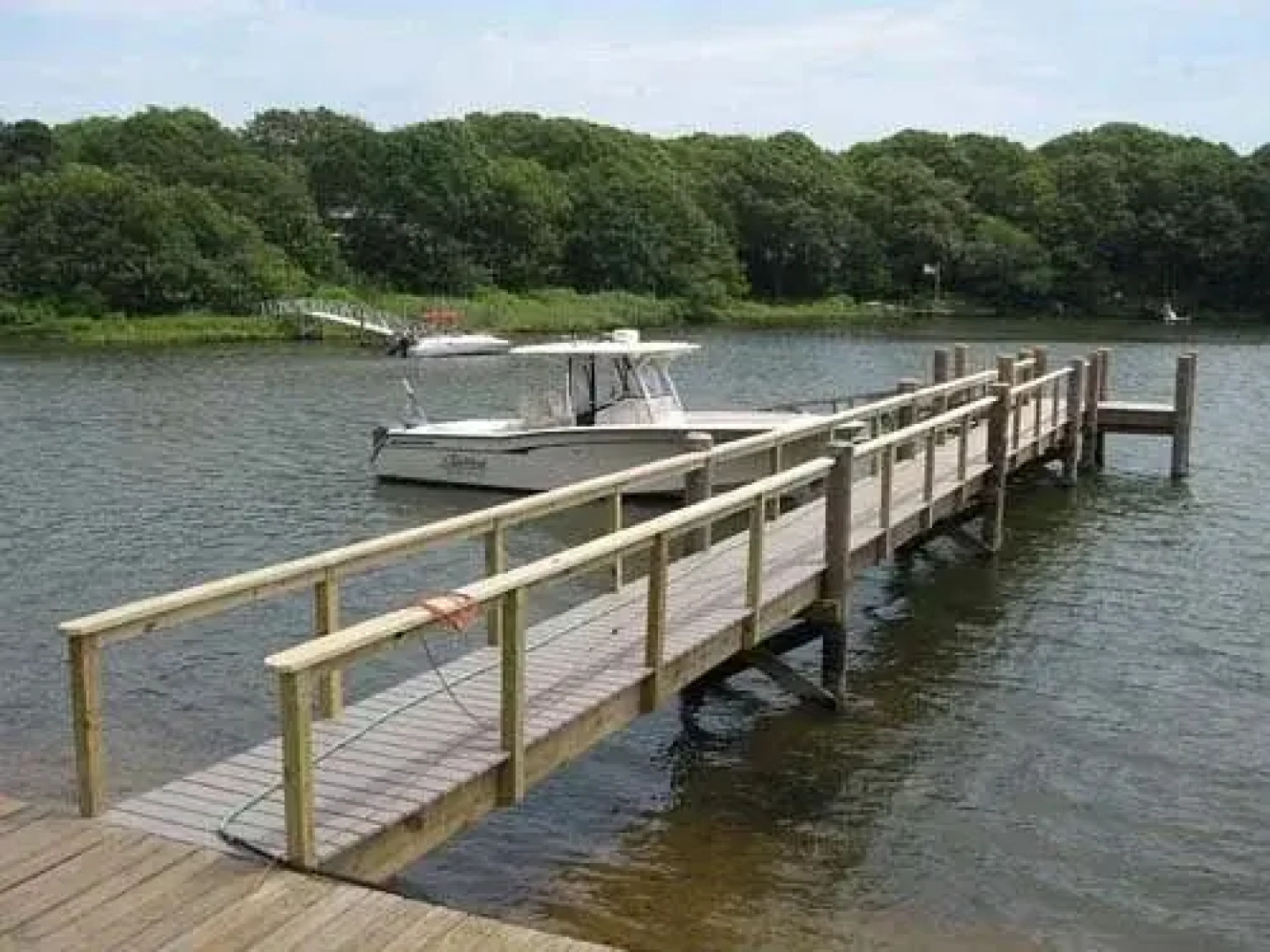 Cape Wind Waterfront Resort-Falmouth, Cape Cod