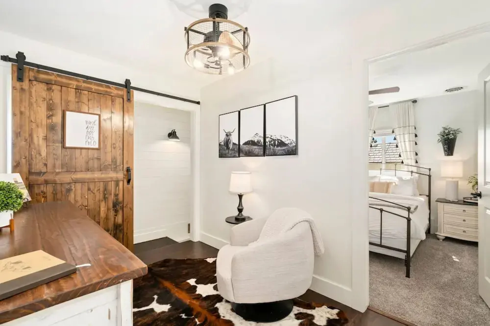 Windsor Farmhouse Family Fun, Yard & Fireplace