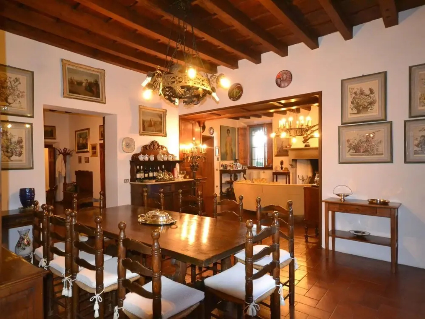 Charming Villa in Tuscany With Swimming Pool