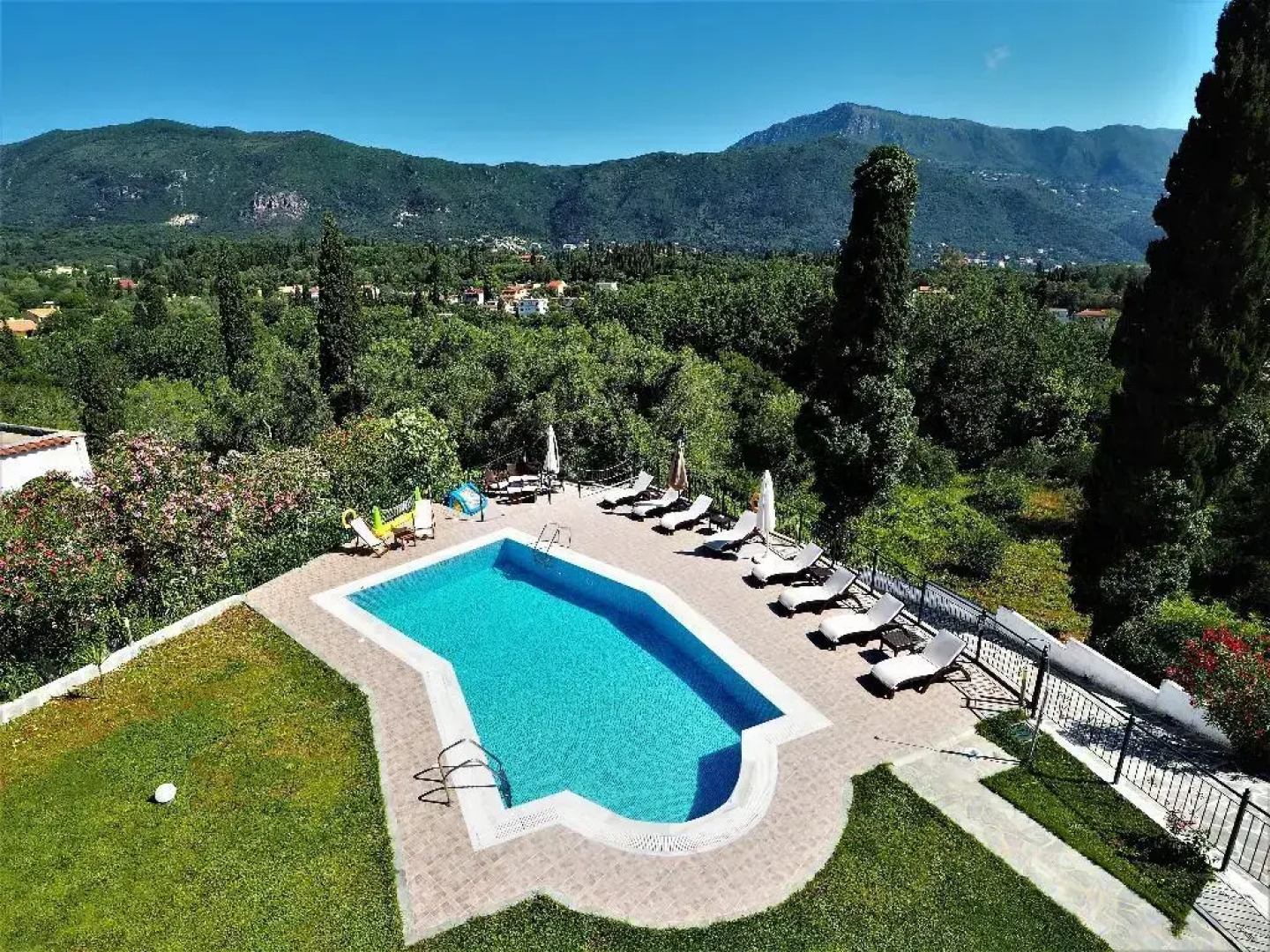 Ziogas Luxury Apartment's