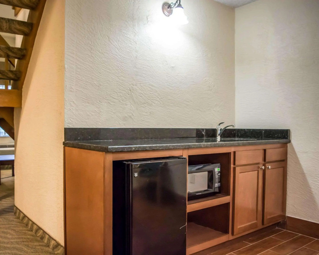 Clarion Pointe Tampa-Brandon Near Fairgrounds and Casino