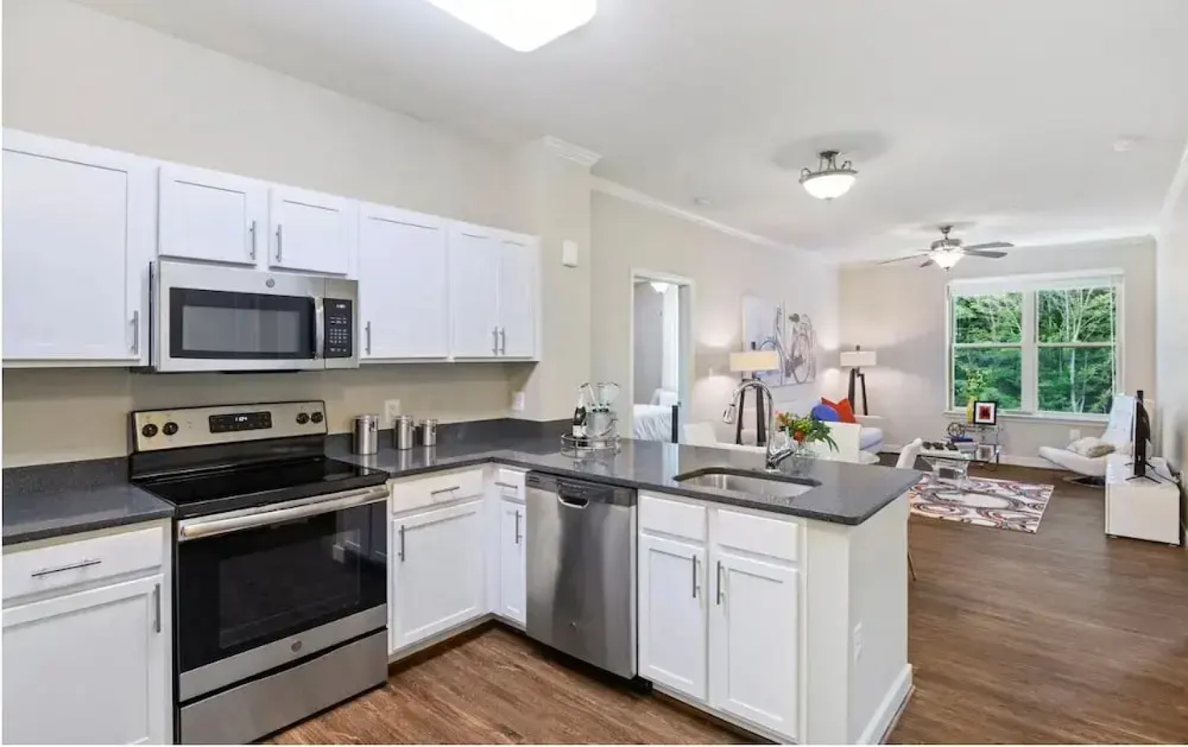 National at Woodbridge