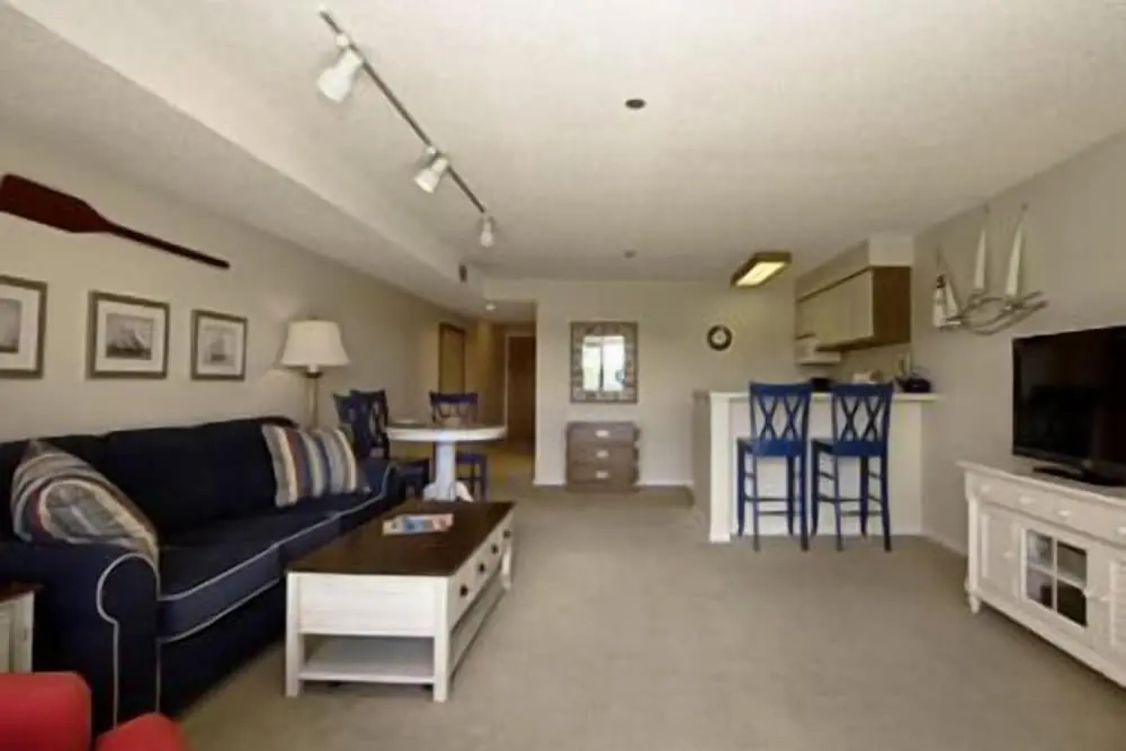 Edgewater Inn- Charlevoix