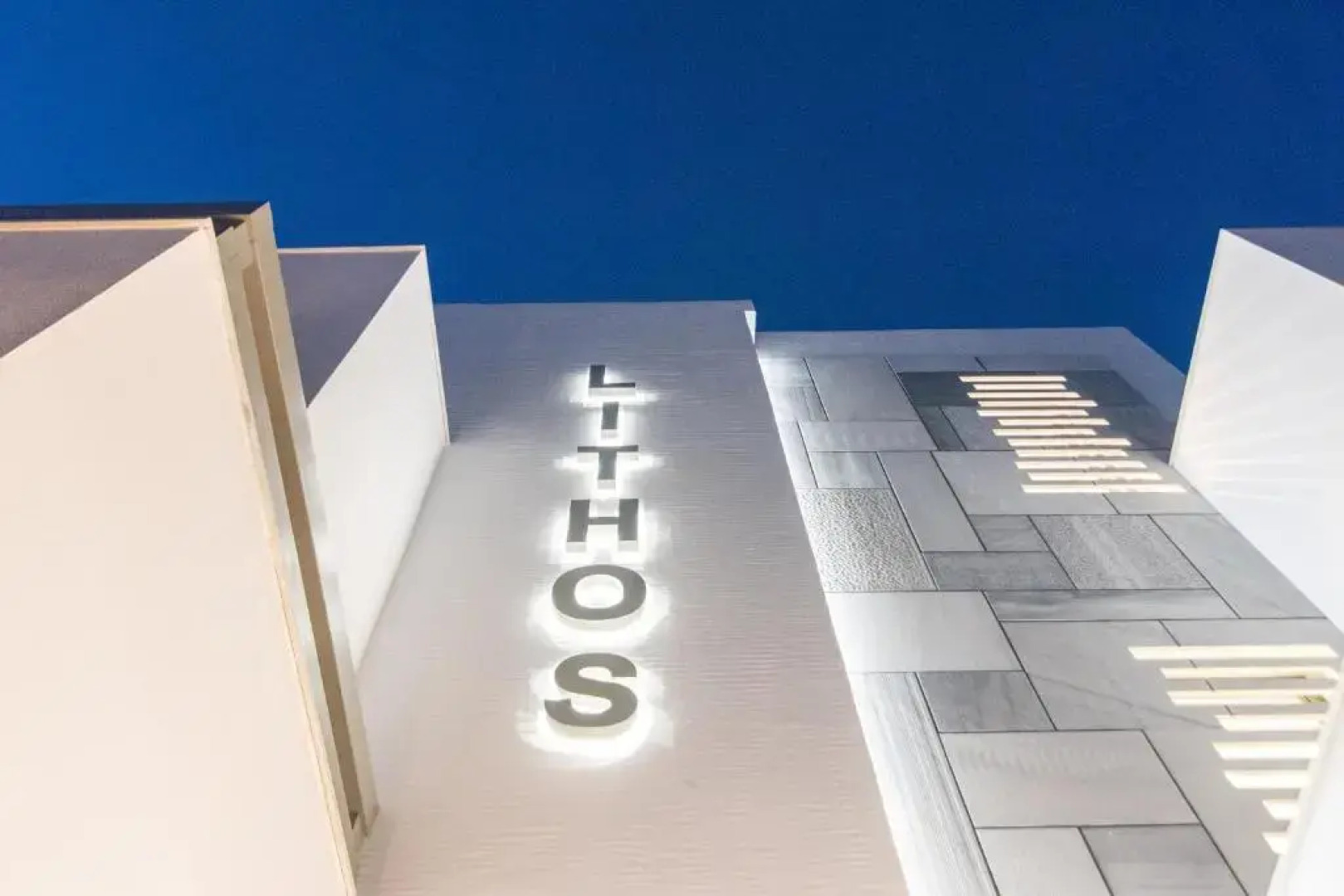 Lithos Luxury Suites