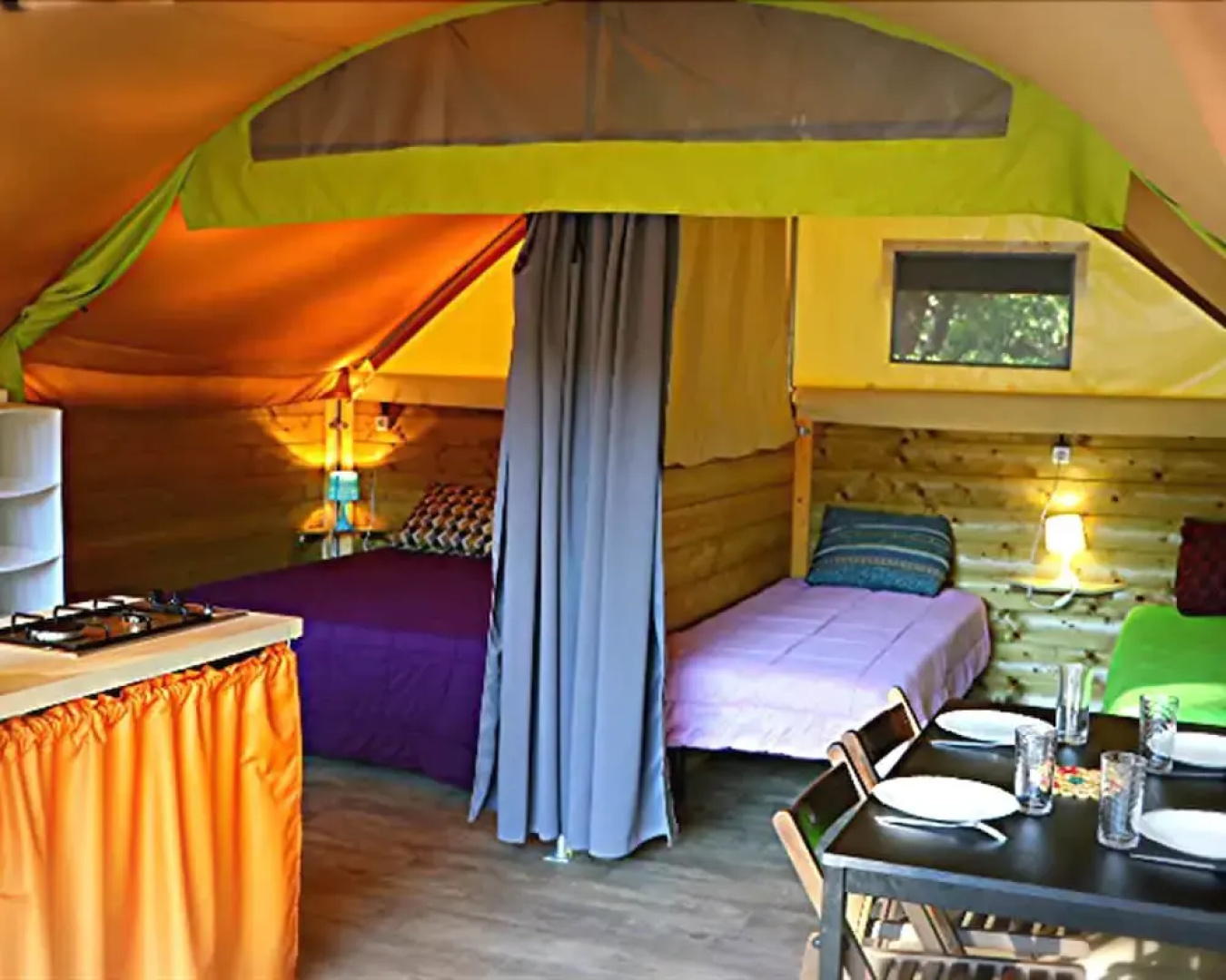Camping Rives Des Corbieres