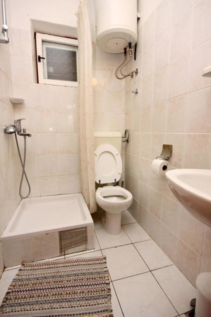 Holiday house Sunce - relaxing & quiet: Maslinica, Island Solta