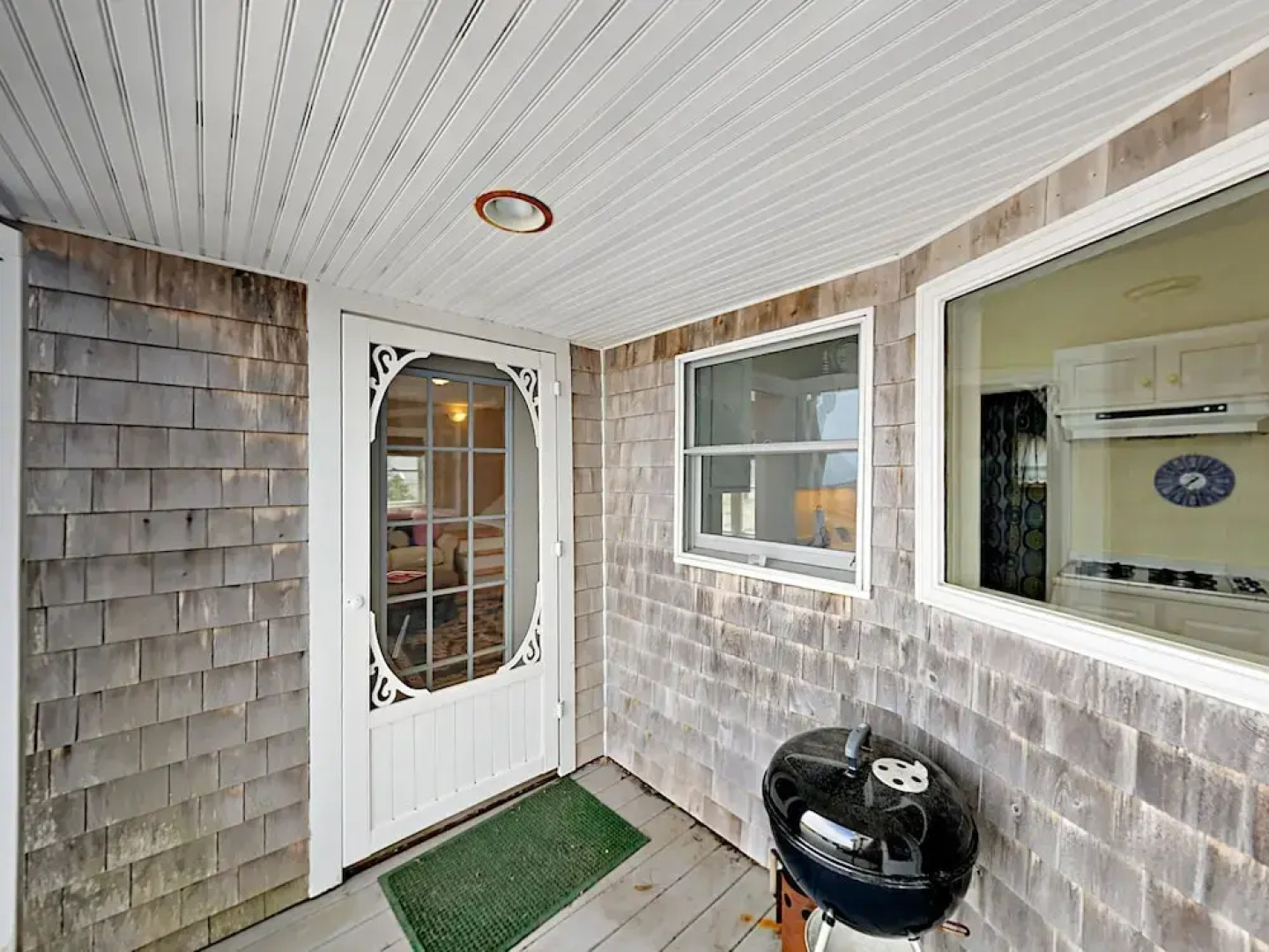 48 Main Street Cottage 4 Bedrooms 2 Bathrooms Cottage