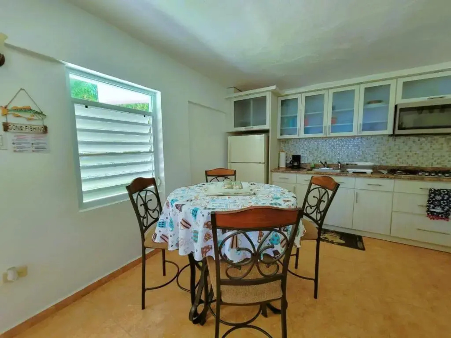 Beach access 2 bdr - WiFi - Hammock - Kitchen-The Reef 2