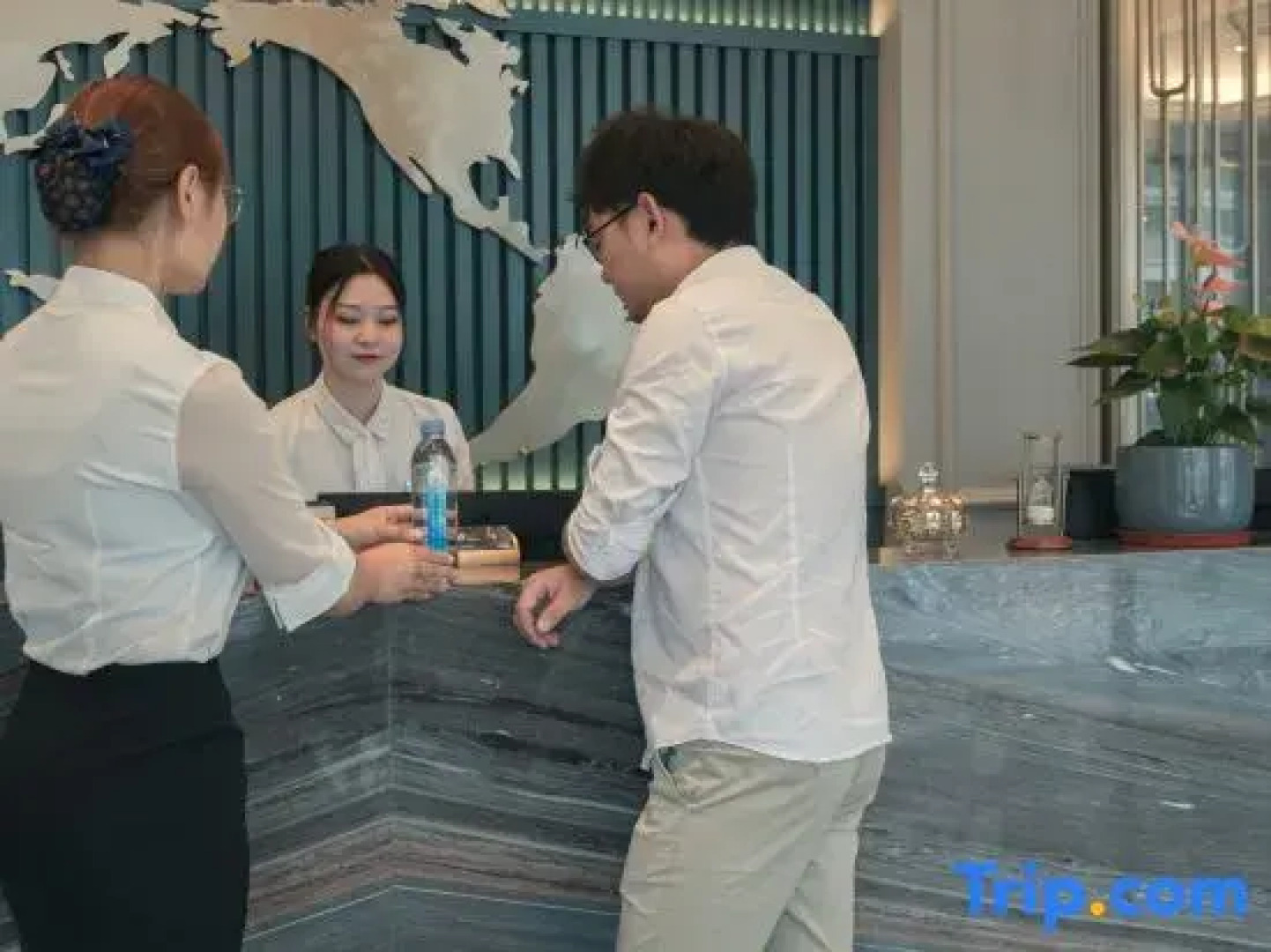 EZZI Hotel (Nantong Haohe Scenic Area Haierxiang Subway Station)