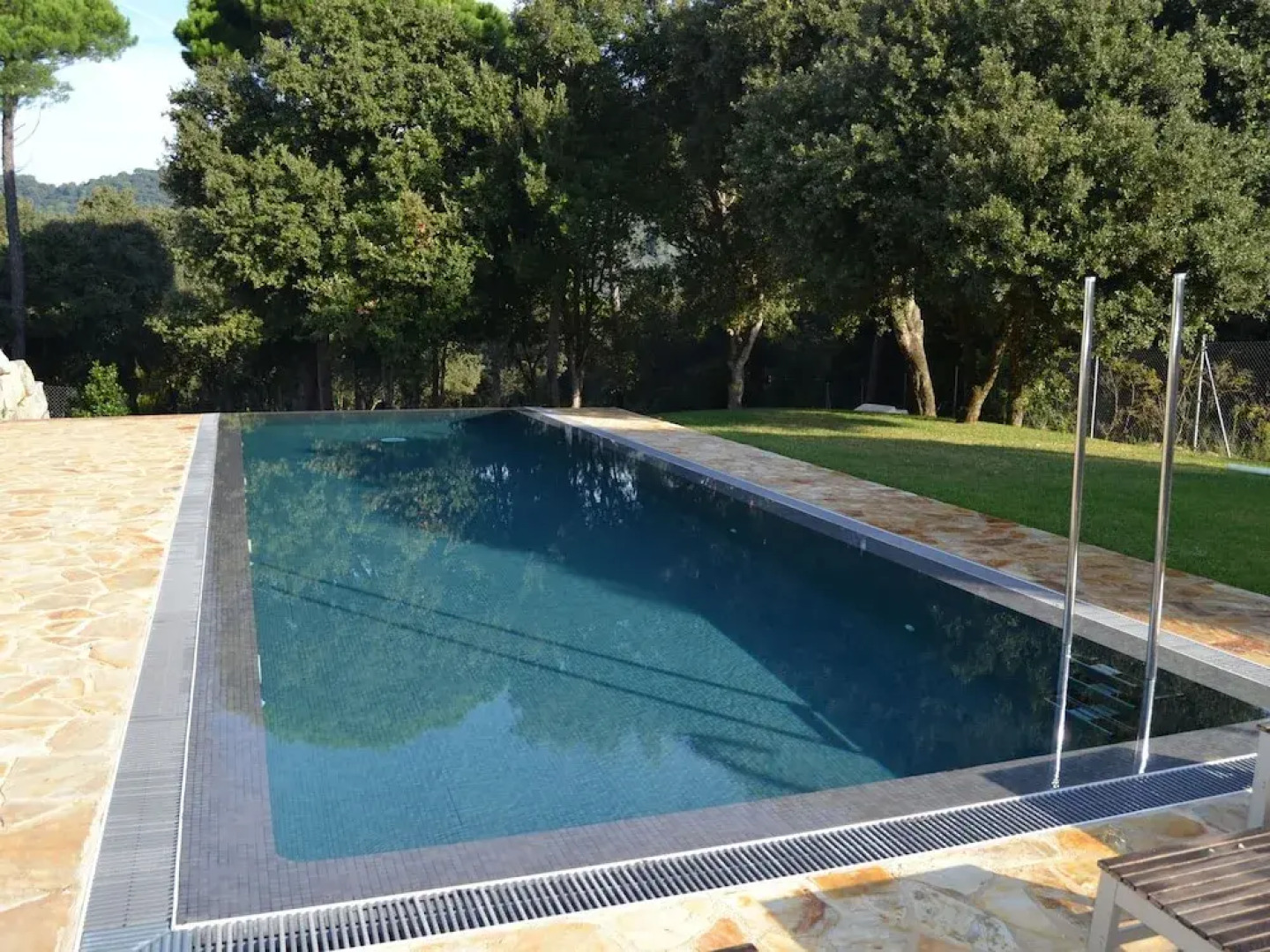 Modern Holiday Home in Sant Andreu de Llavaneres with Swimming Pool