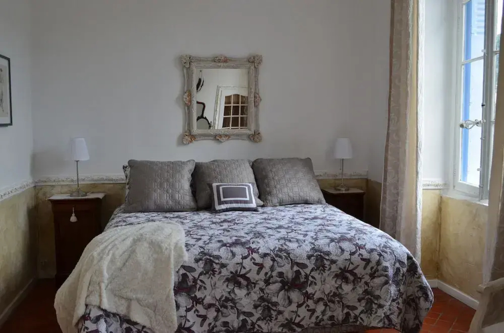 Two-Bedroom Apartment in Le Barroux