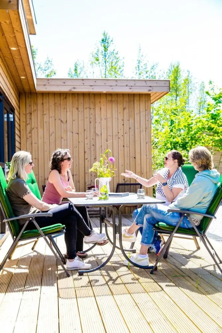 Waterlodge Sweltsje in Nes