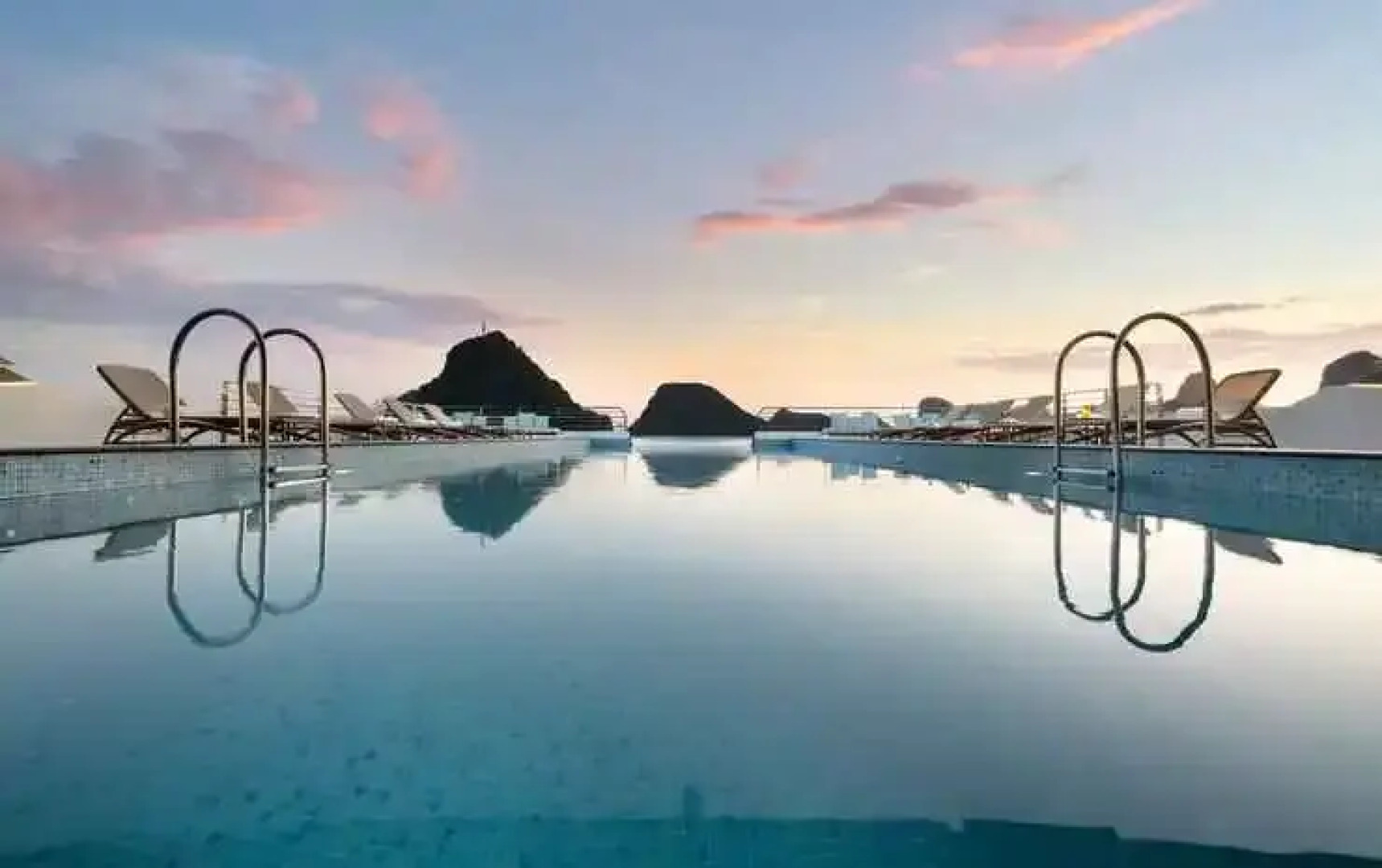 Grand Pioneers Halong Bay Cruise 1