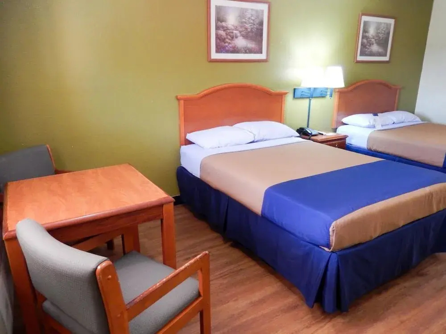 Motel 6 Wharton, TX