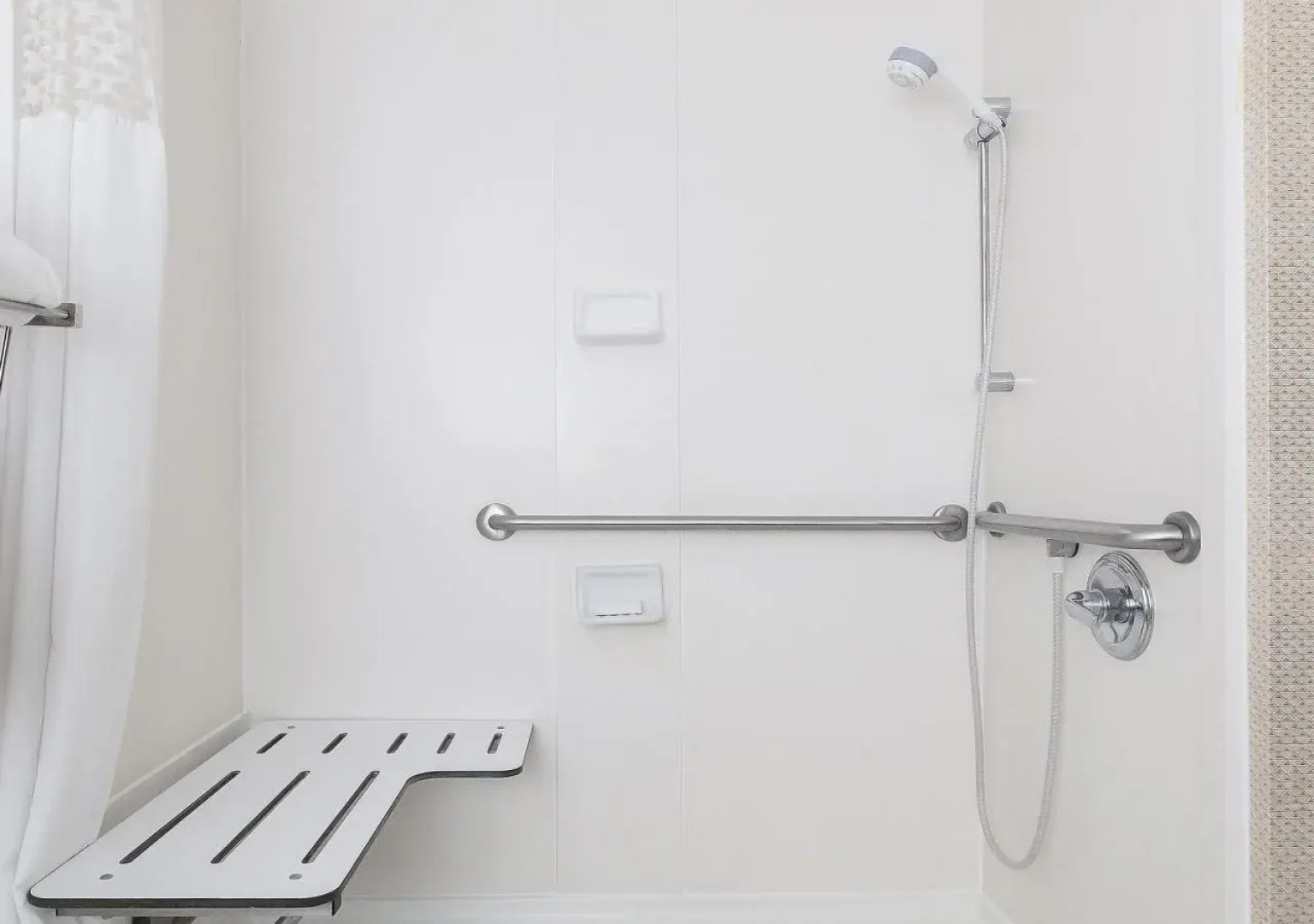 Comfort Inn & Suites Mt. Holly - Westampton