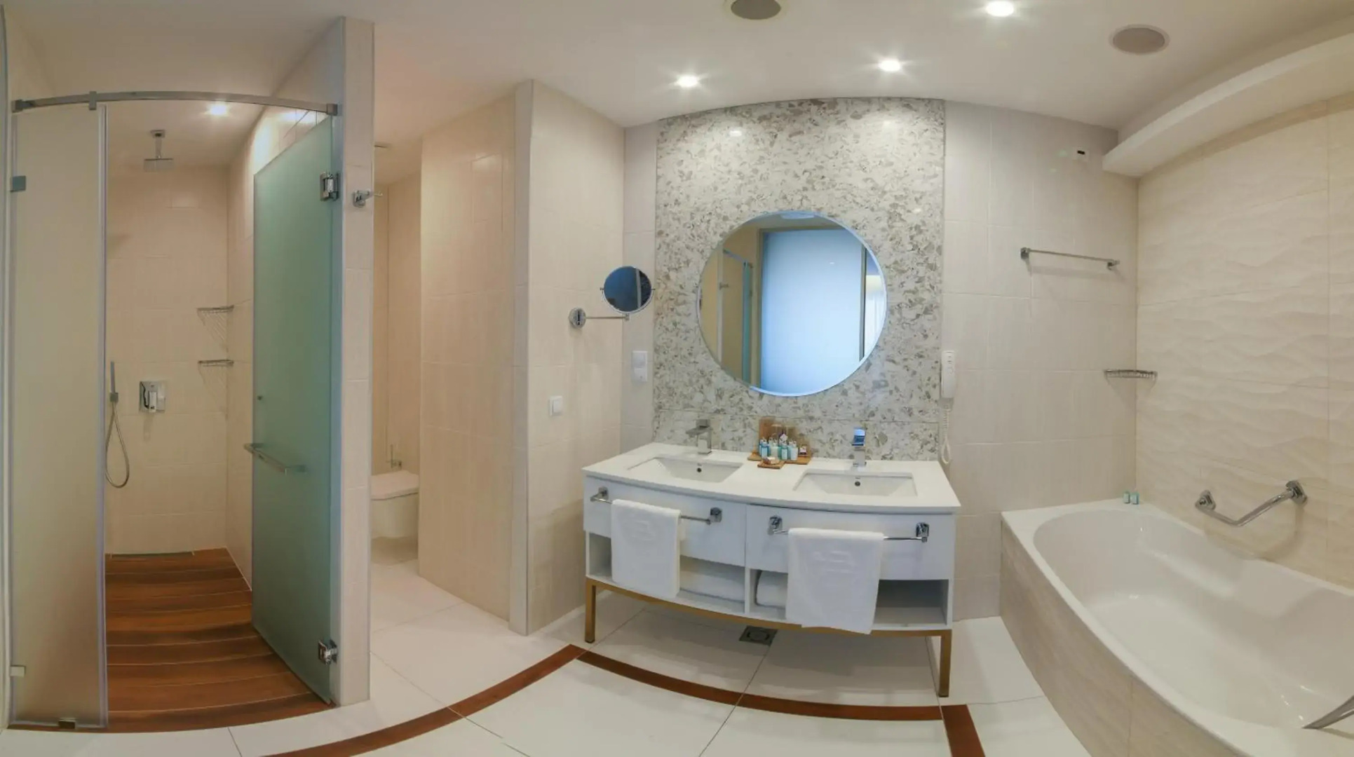 MARITIM Paradise Blue Hotel & Spa