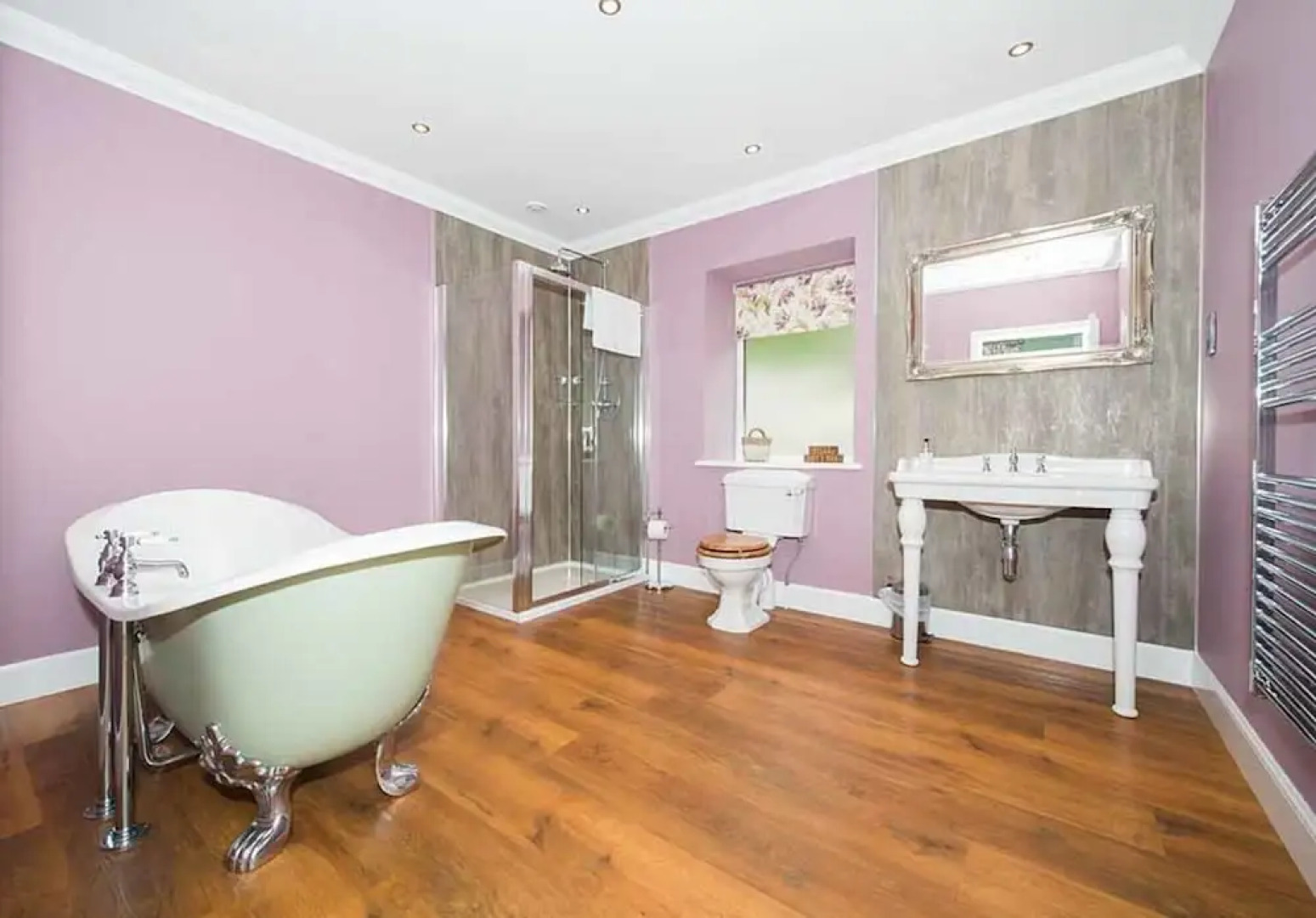 Maple Cottage With Hot Tub Near Cupar, Fife