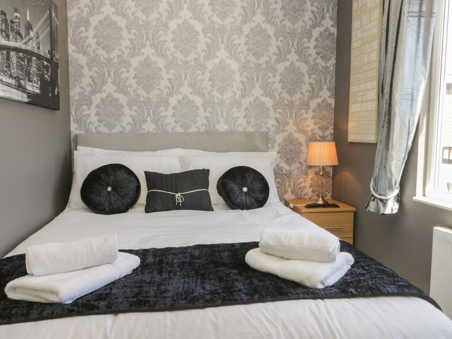 Impeccable 3-Bed Lodge At Cayton Bay Holiday Park