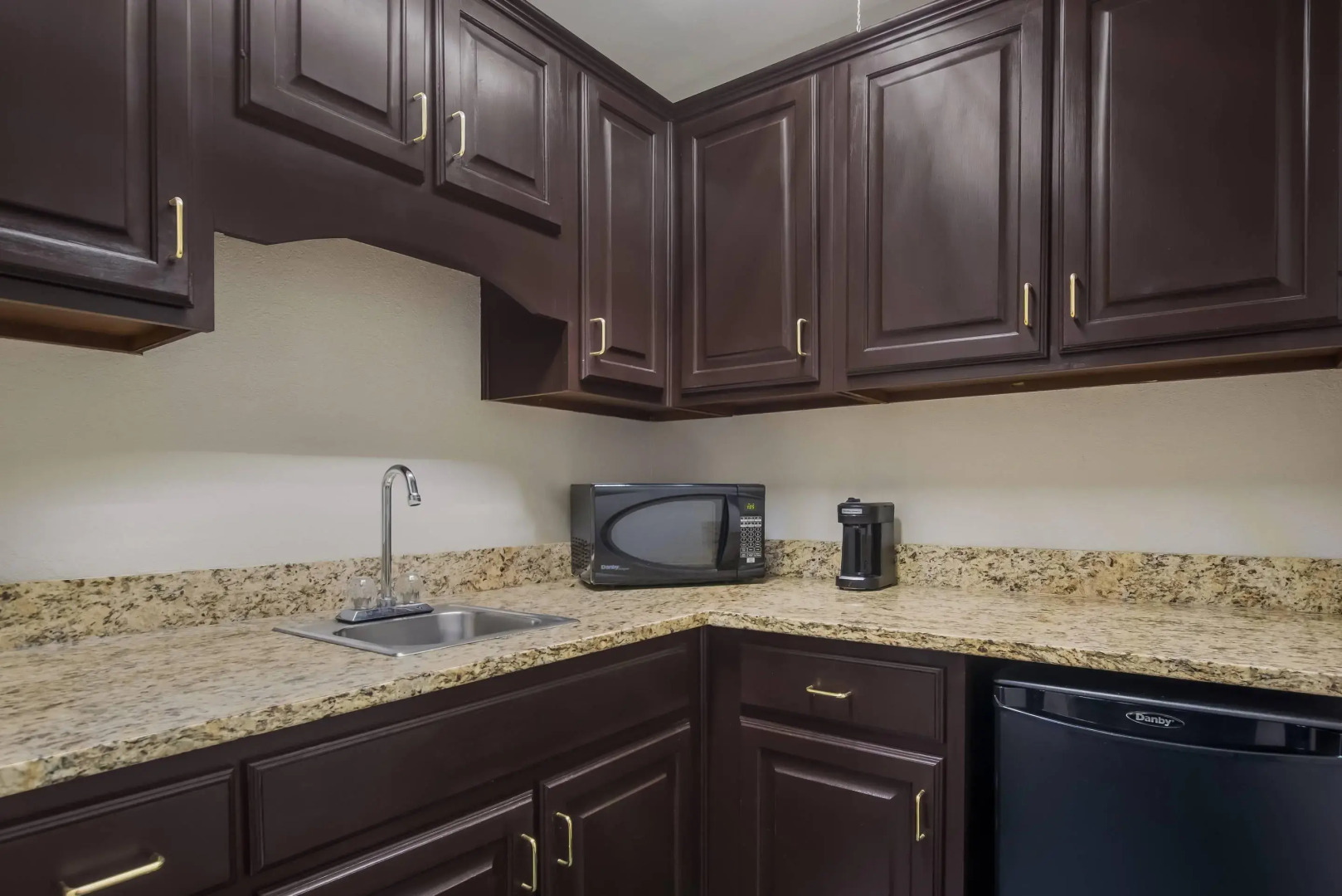 Clarion Pointe Harrodsburg-Danville