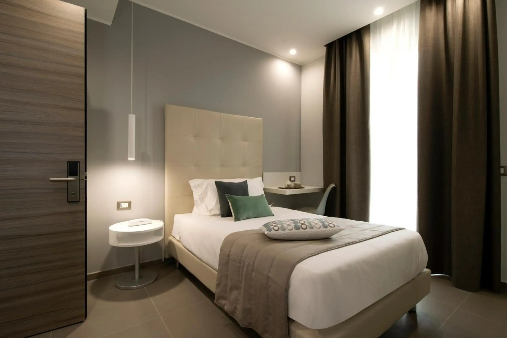 Hotel H21