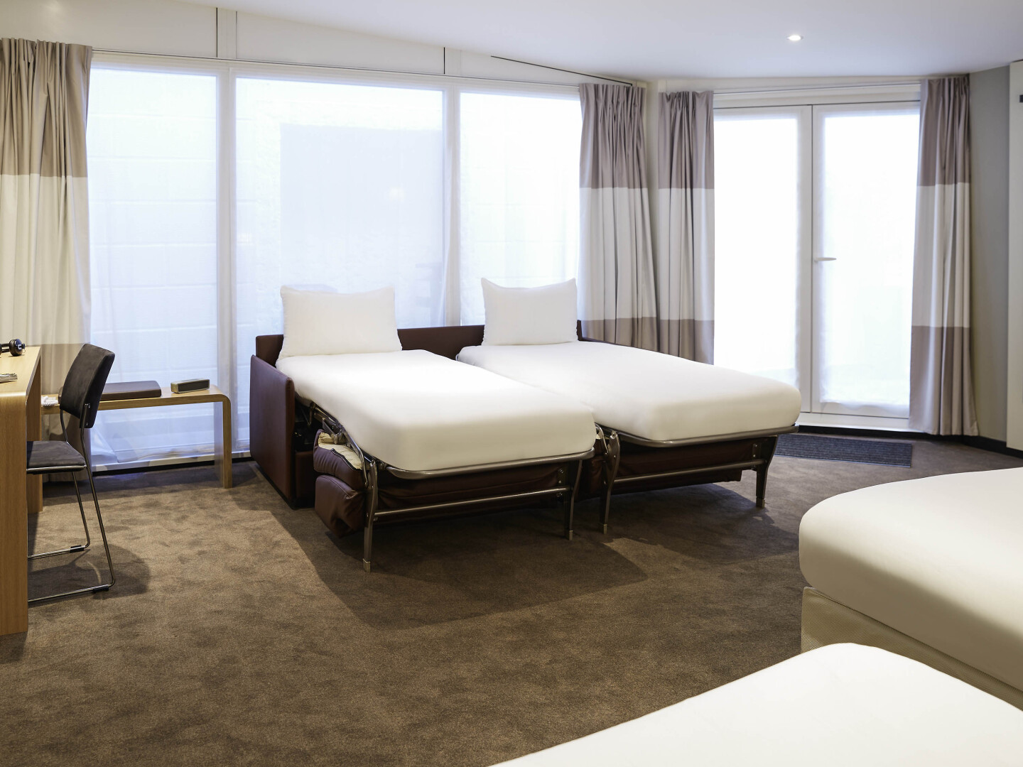 Ibis Paris Canal Saint Martin