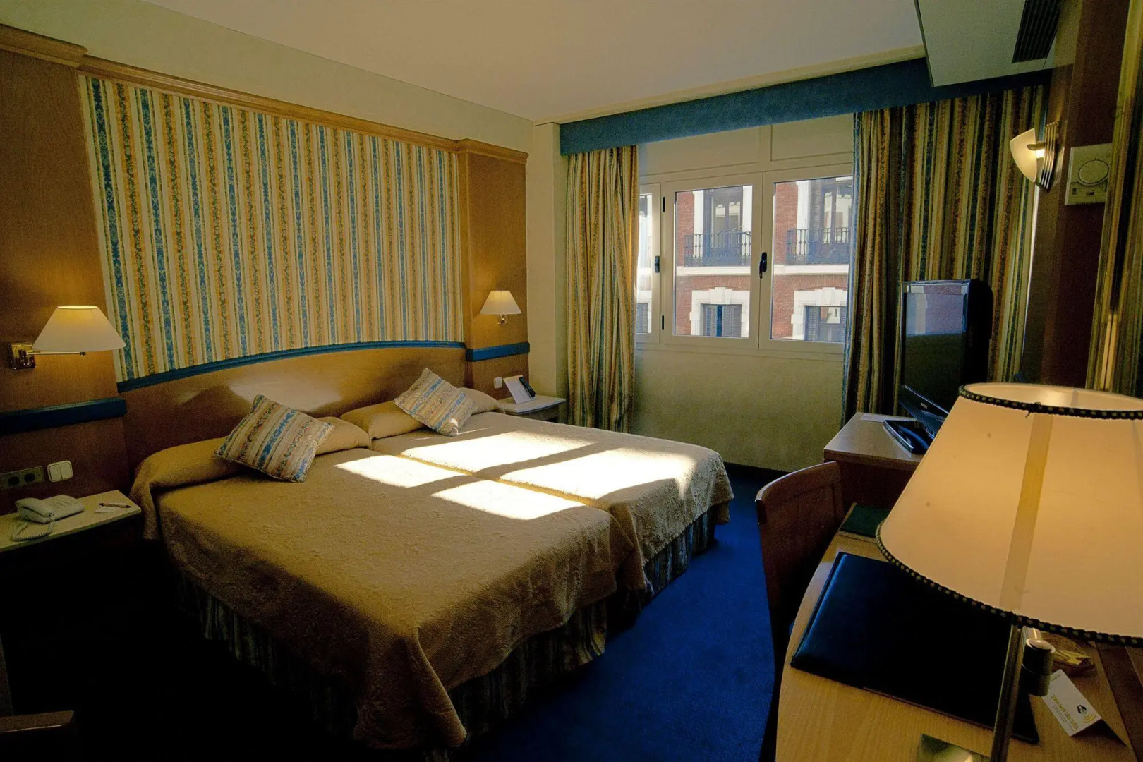 Отель Gran Versalles