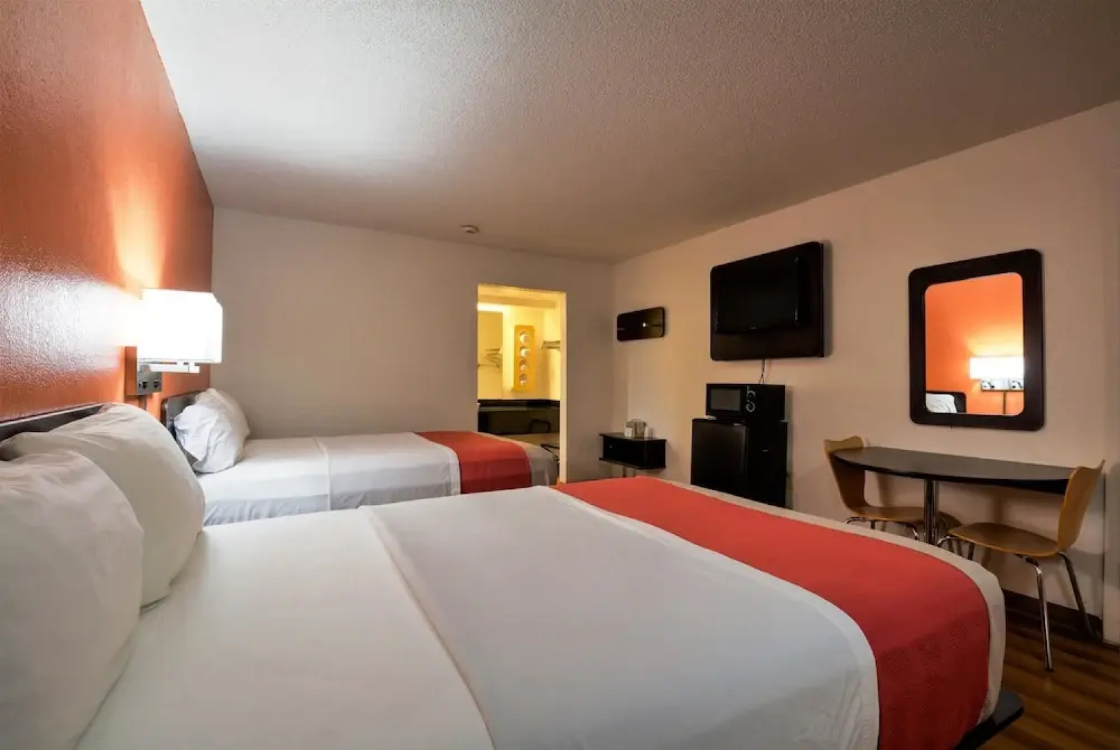 Super 7 Inn By OYO Tupelo Hwy 178