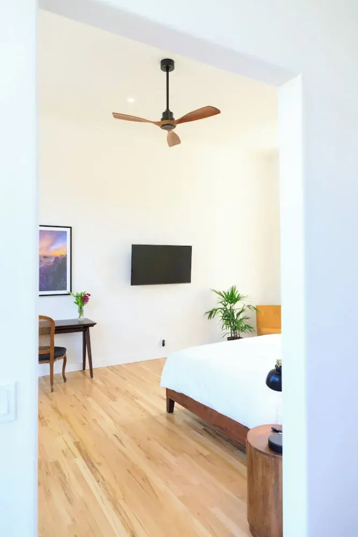 The Historic Schoolhouse Inn